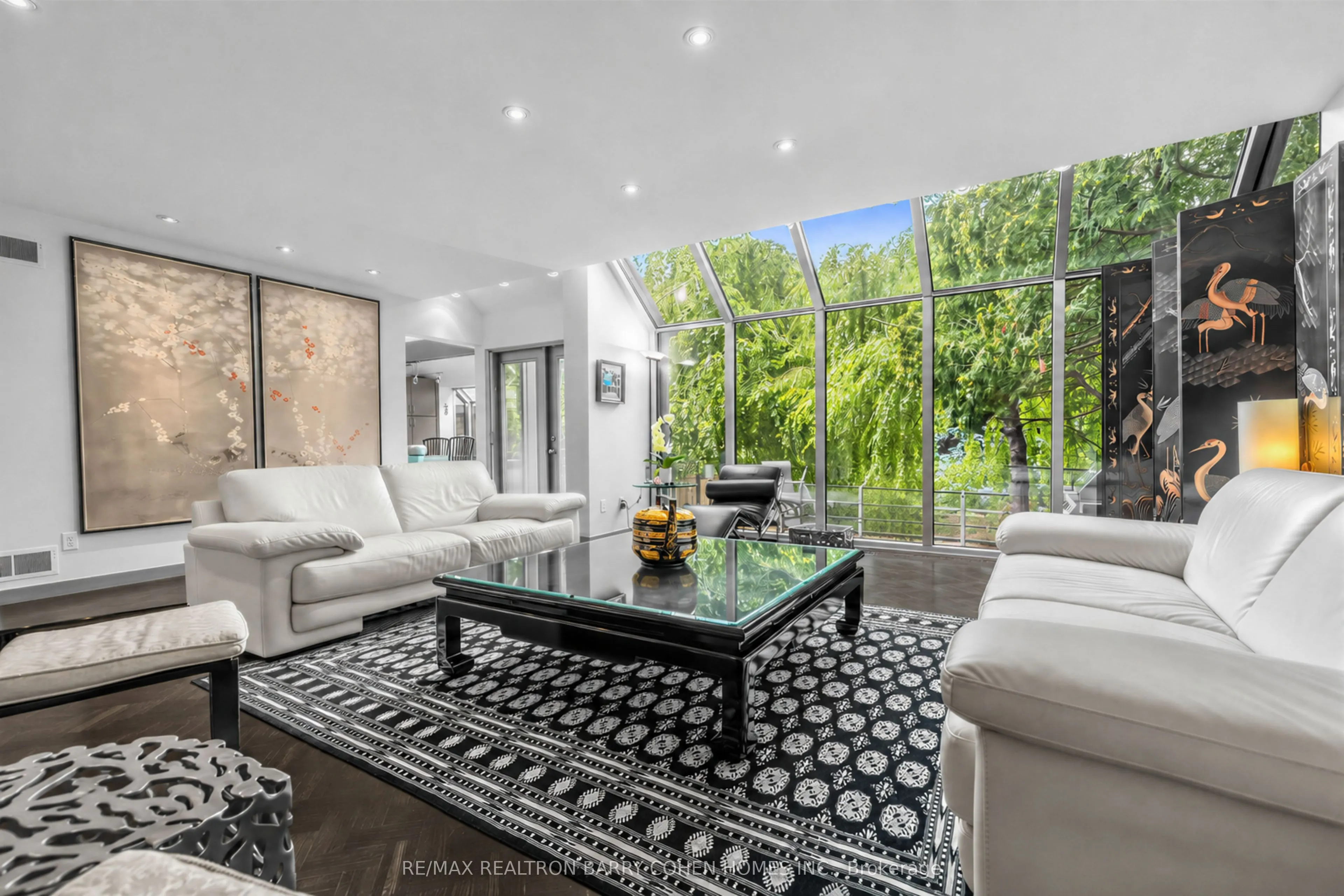428 Russell Hill Road