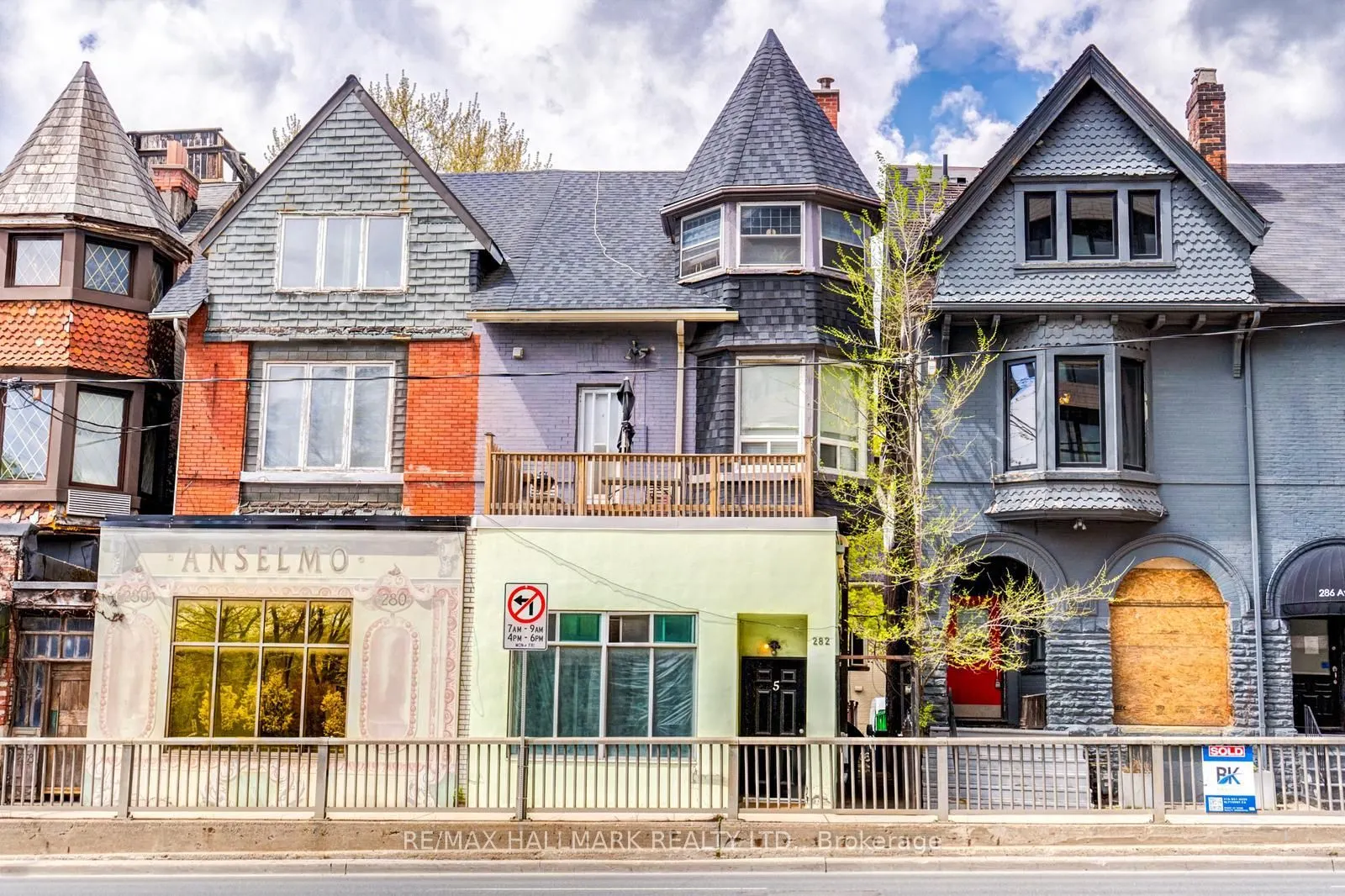 282 Avenue Road