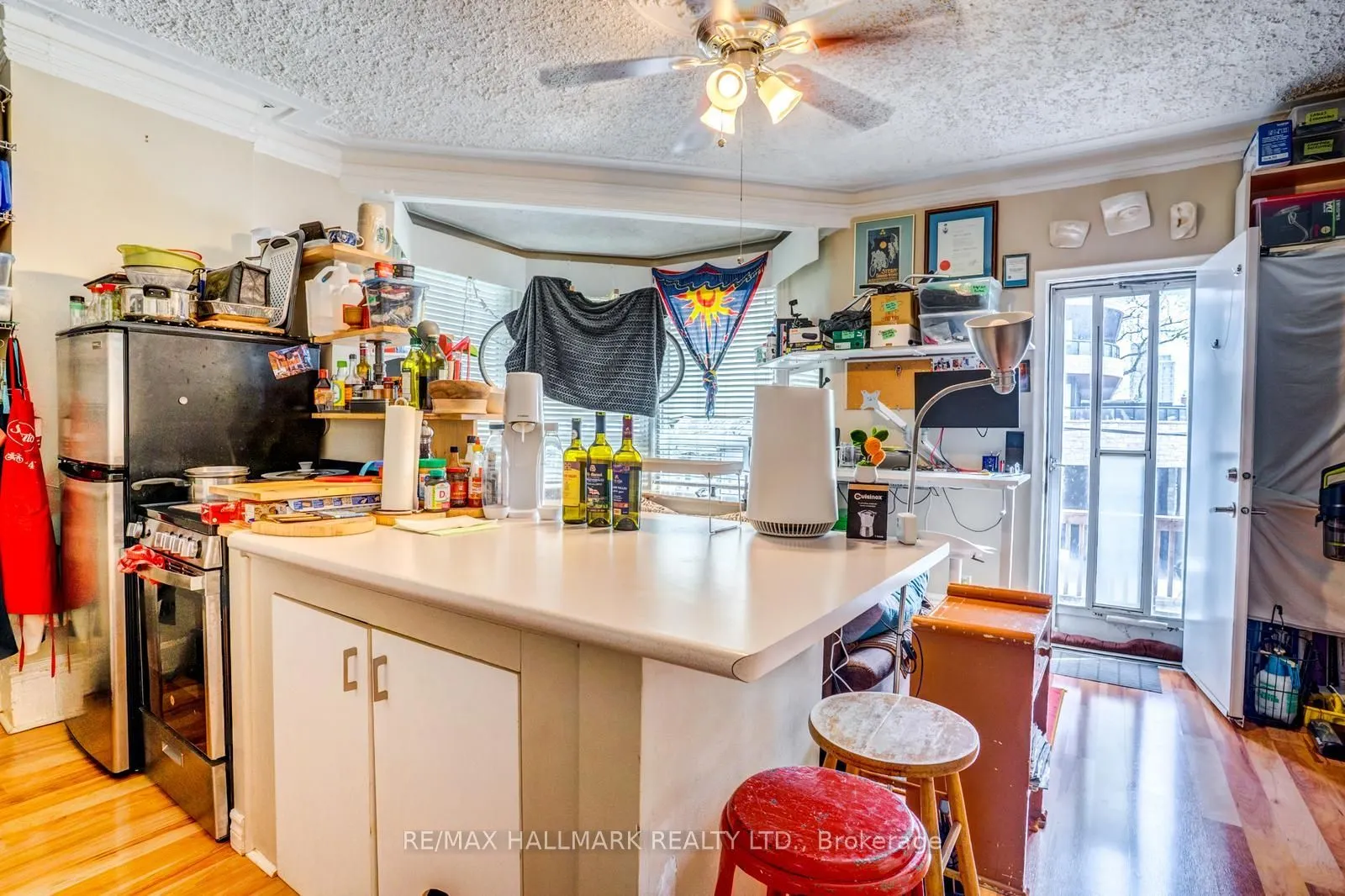 282 Avenue Road