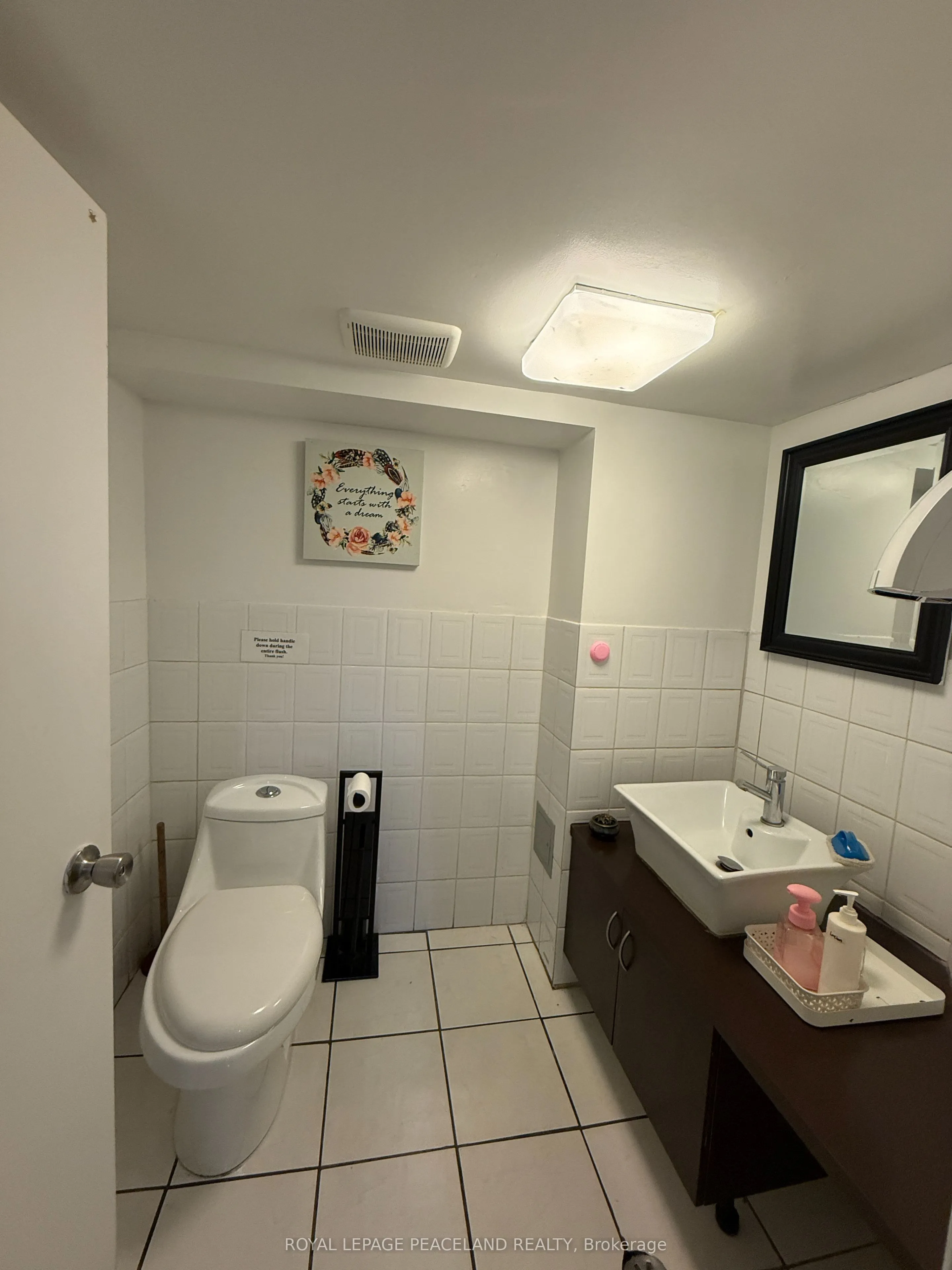 673 Queen Street W