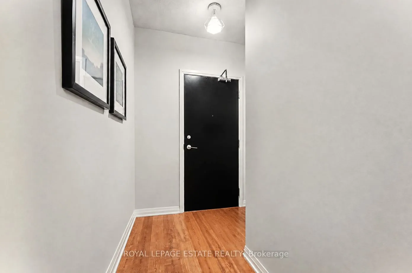 1 Cole Street #504