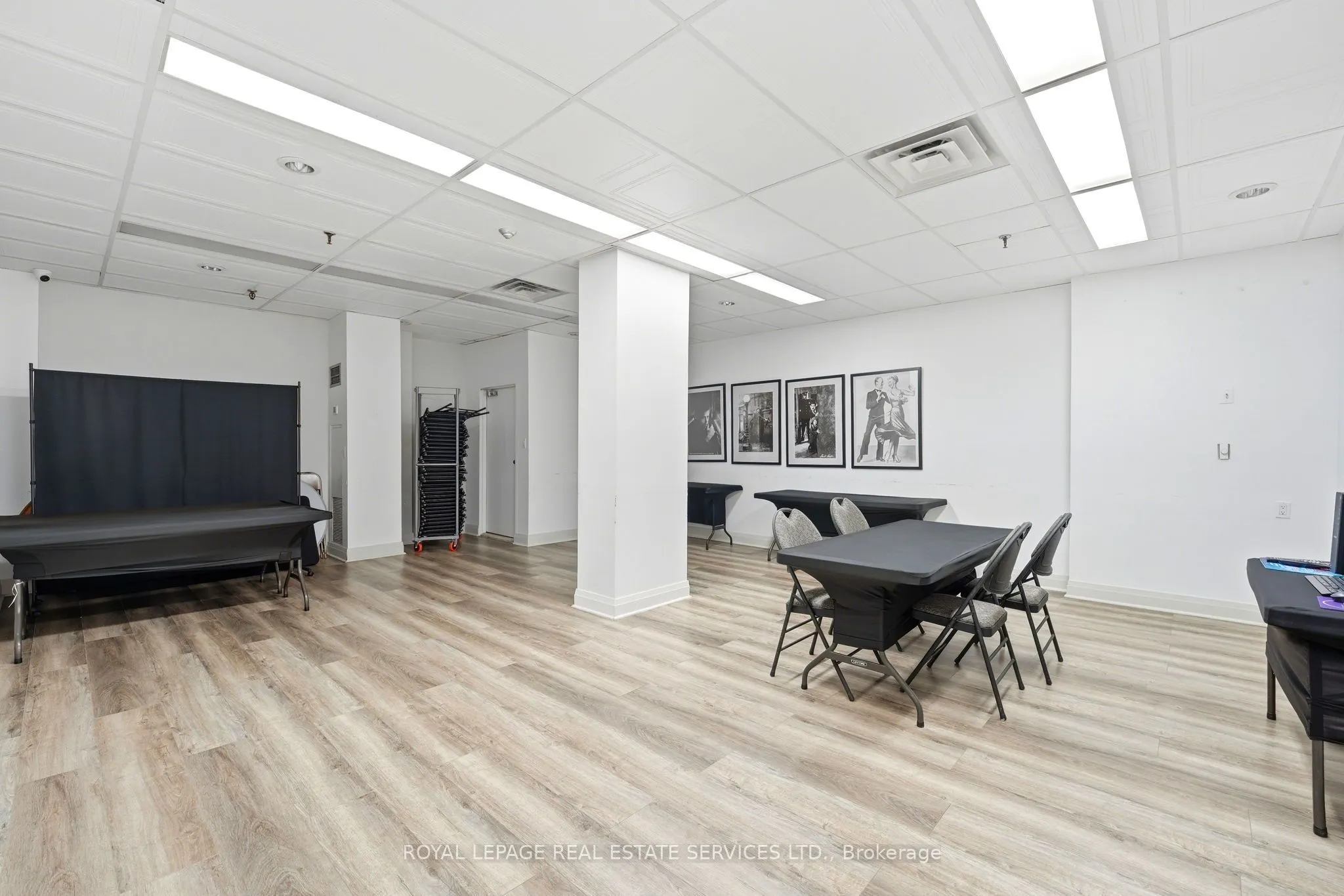 75 Graydon Hall Drive #1502