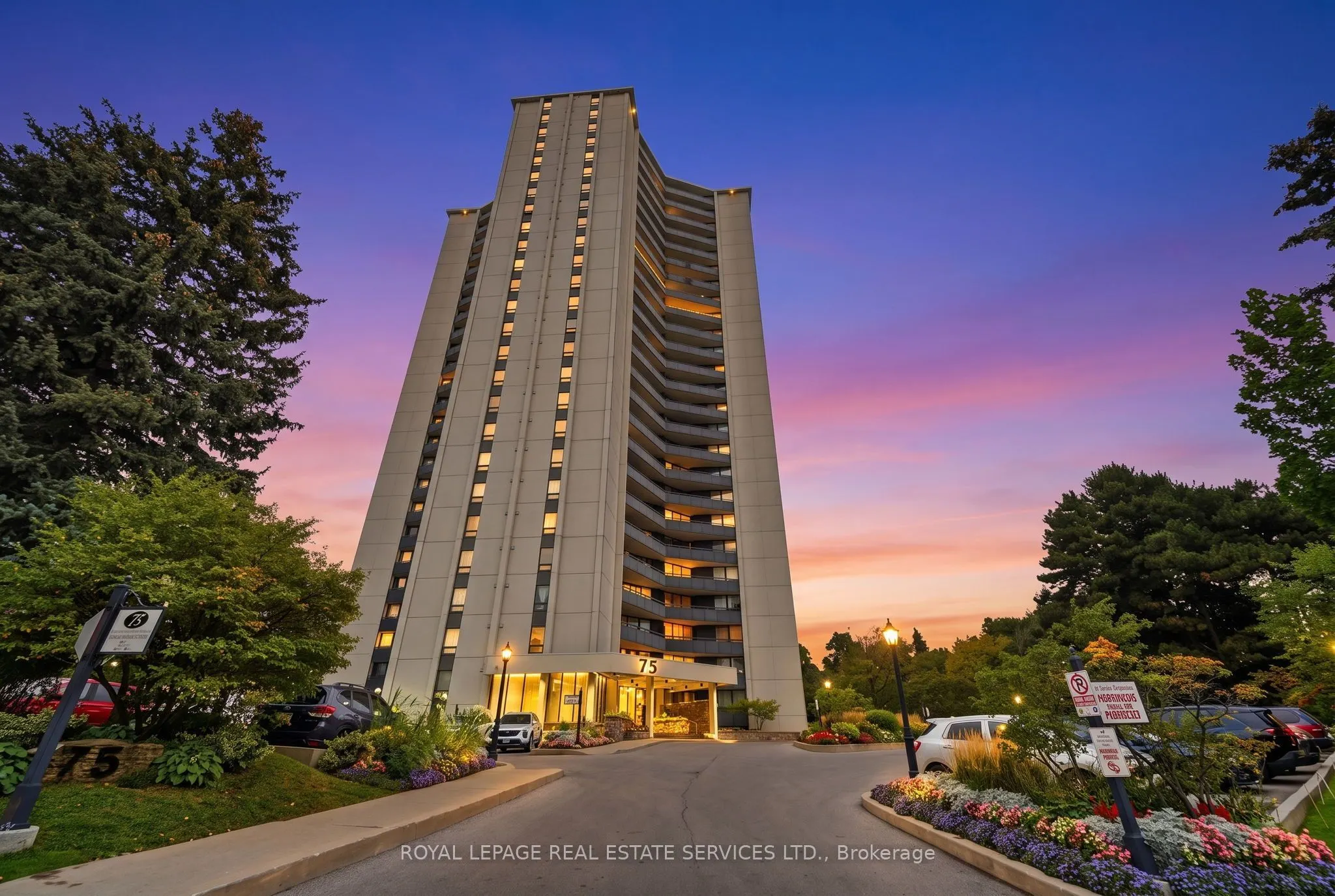 75 Graydon Hall Drive #1502