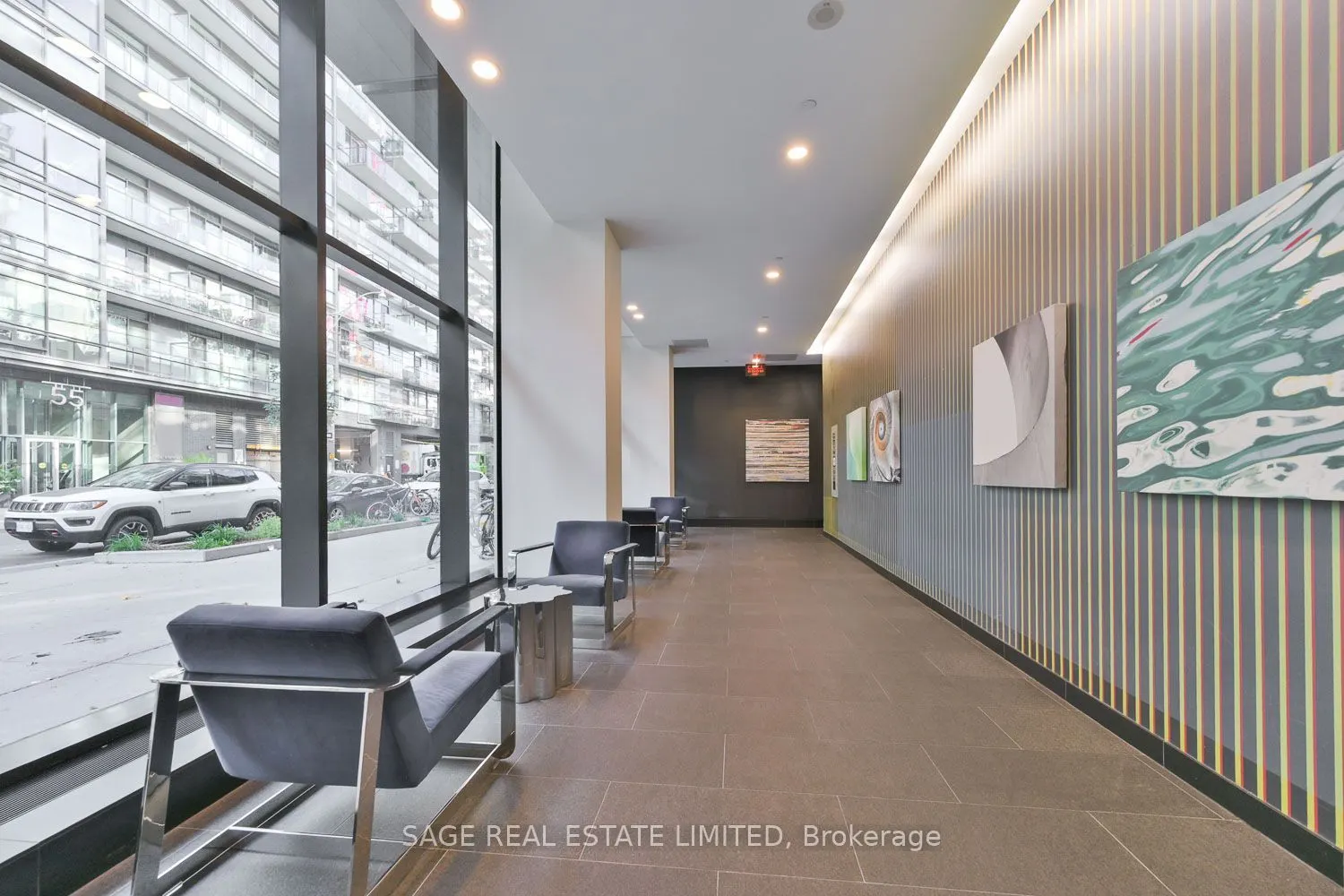 38 Stewart Street #802