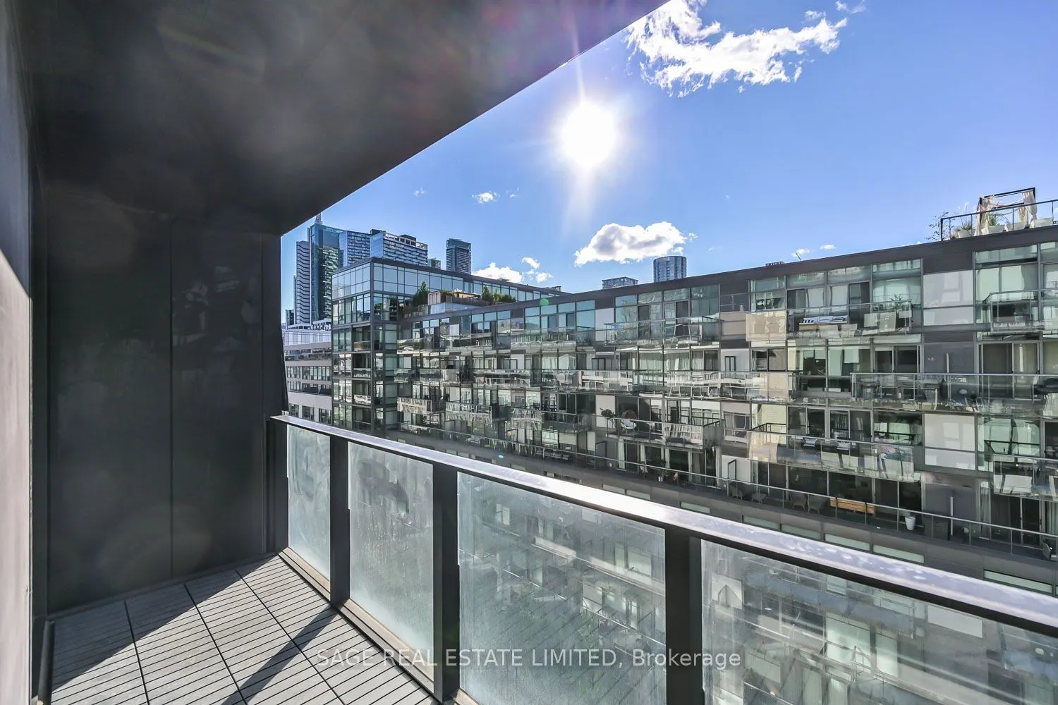 38 Stewart Street #802