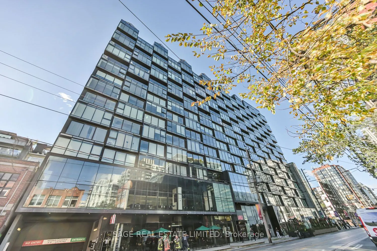 38 Stewart Street #802