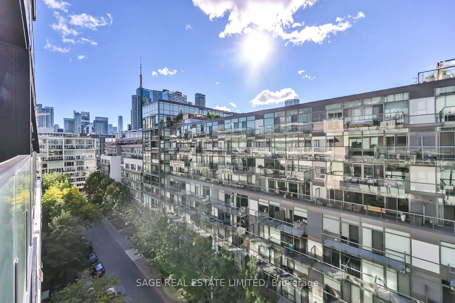 38 Stewart Street #802