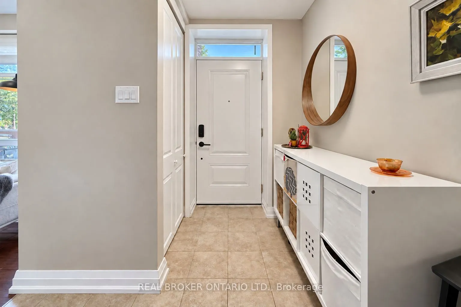 69 Upper Canada Drive #3
