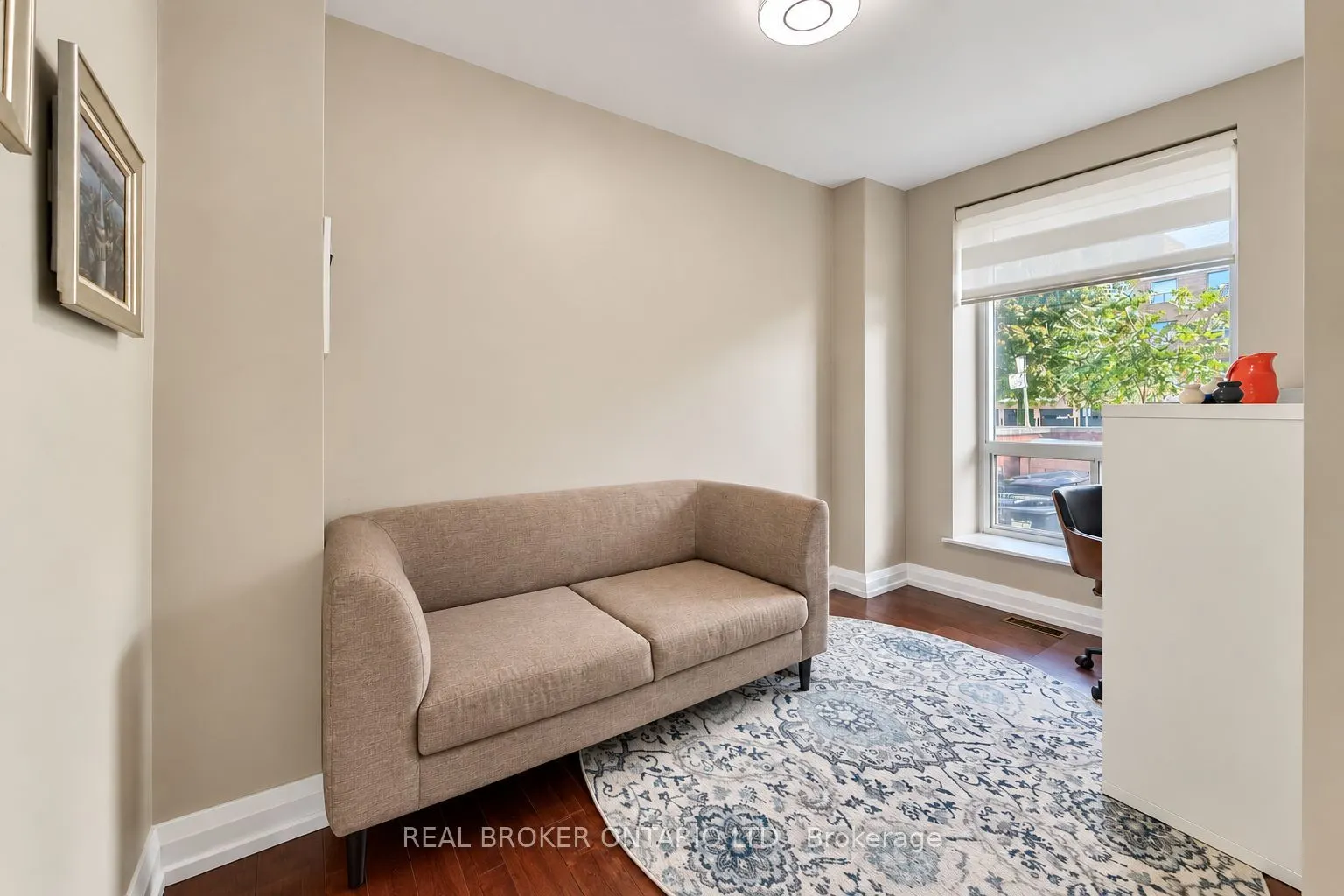 69 Upper Canada Drive #3