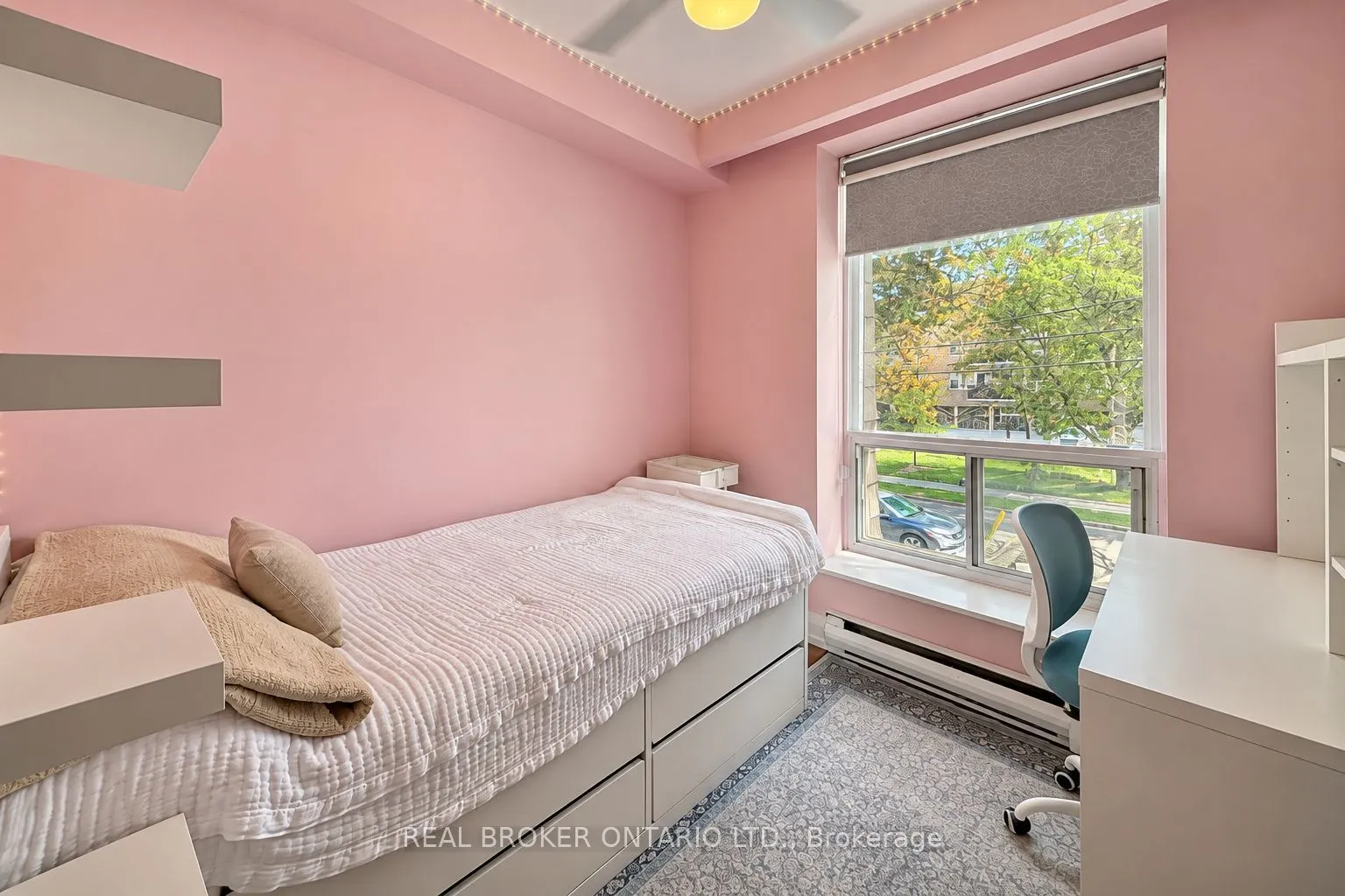 69 Upper Canada Drive #3