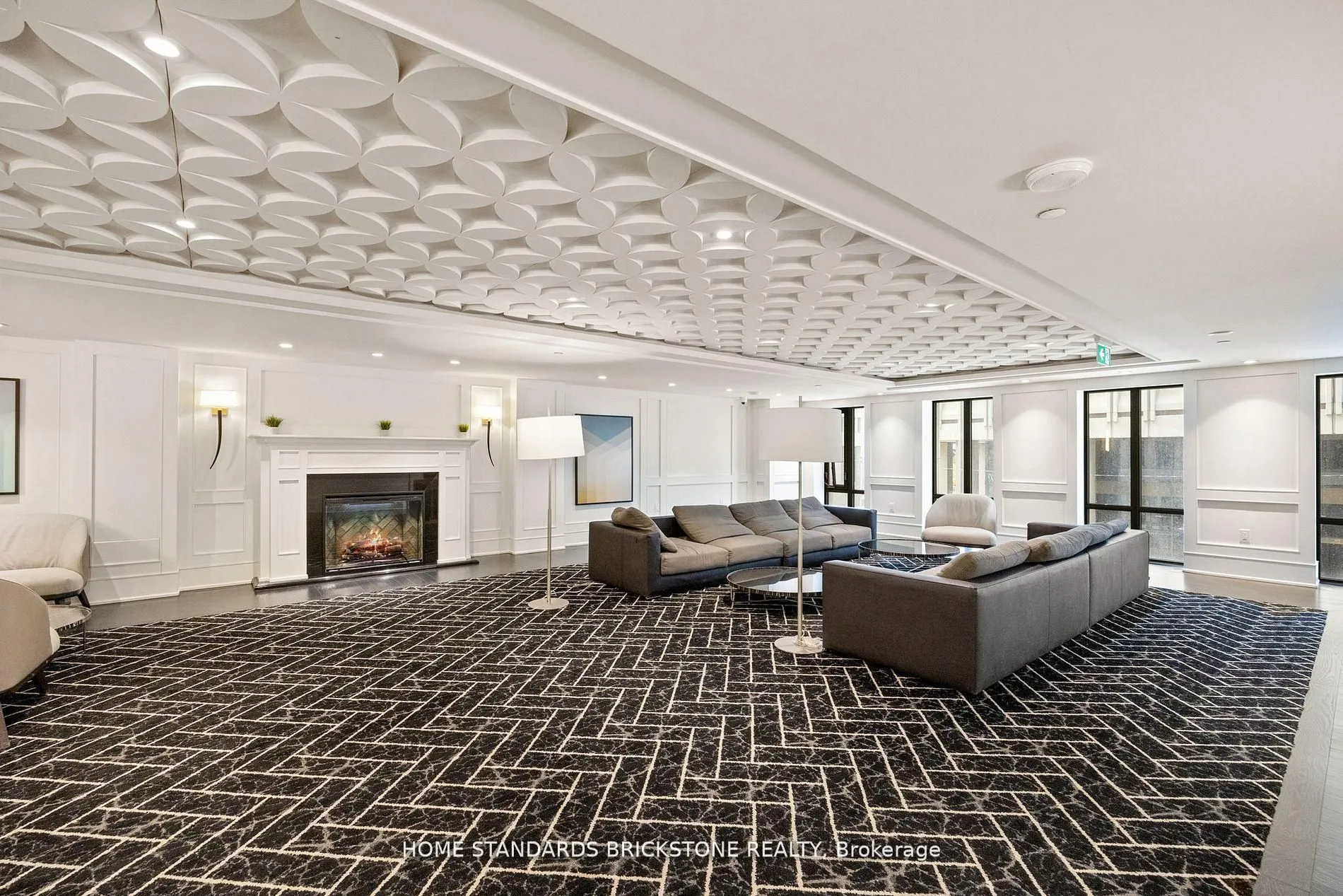 955 Bay Street #3907