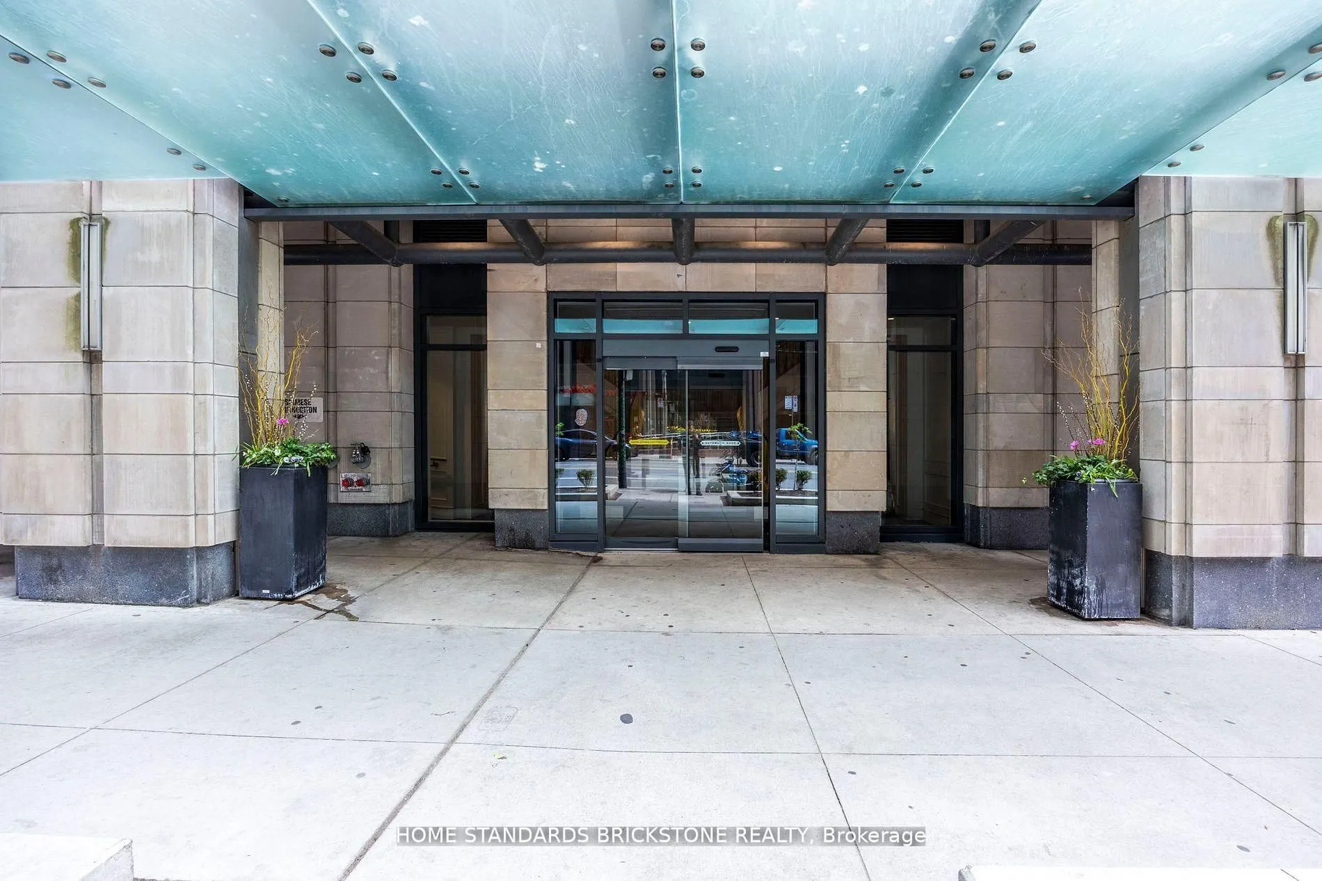 955 Bay Street #3907