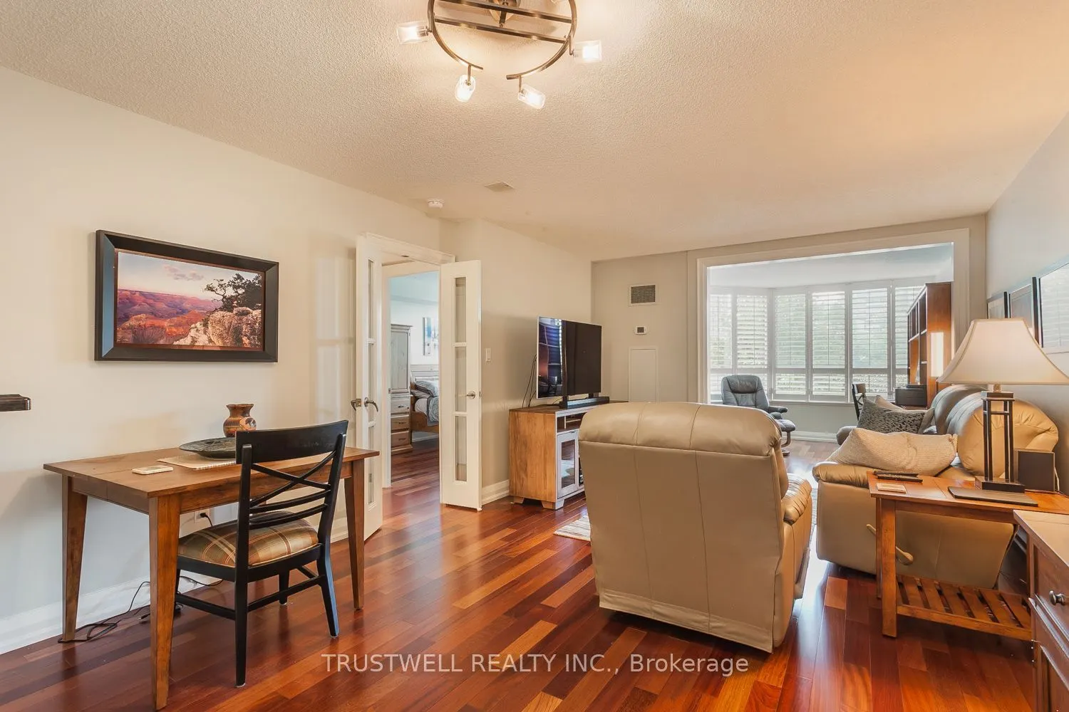 5444 Yonge Street #206