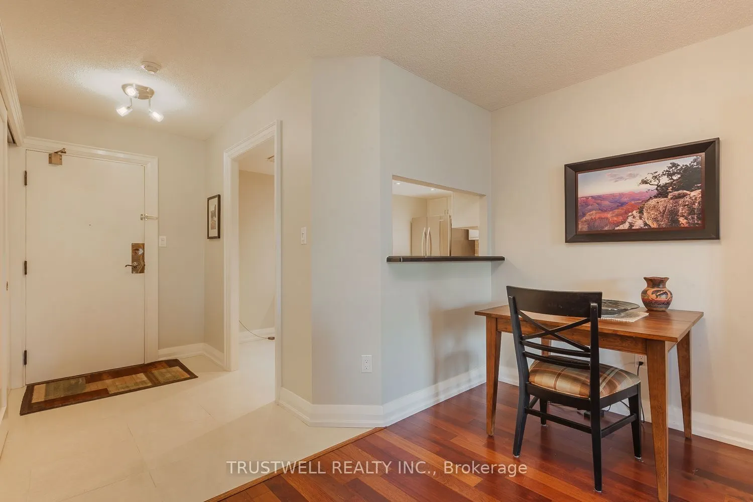 5444 Yonge Street #206
