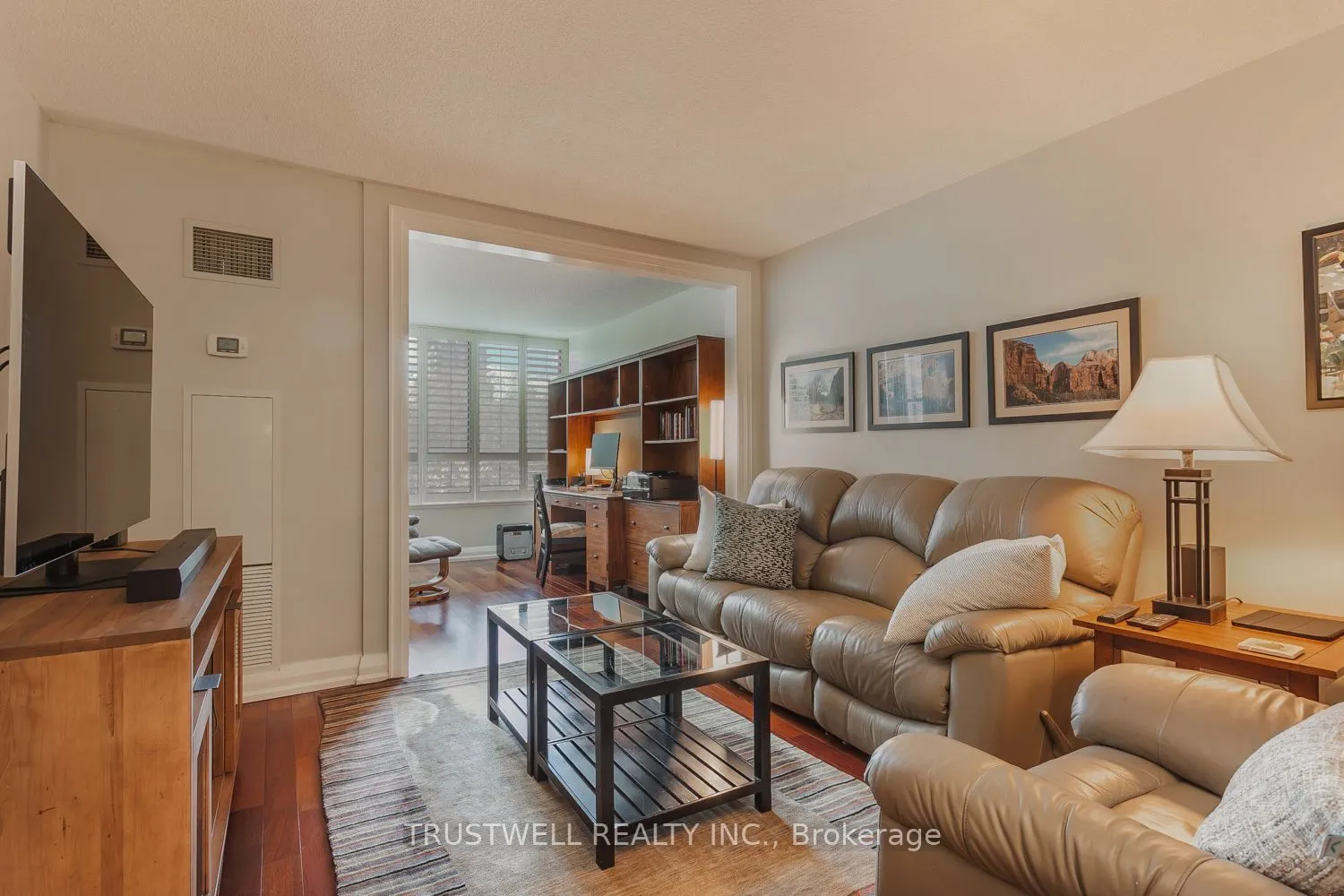 5444 Yonge Street #206