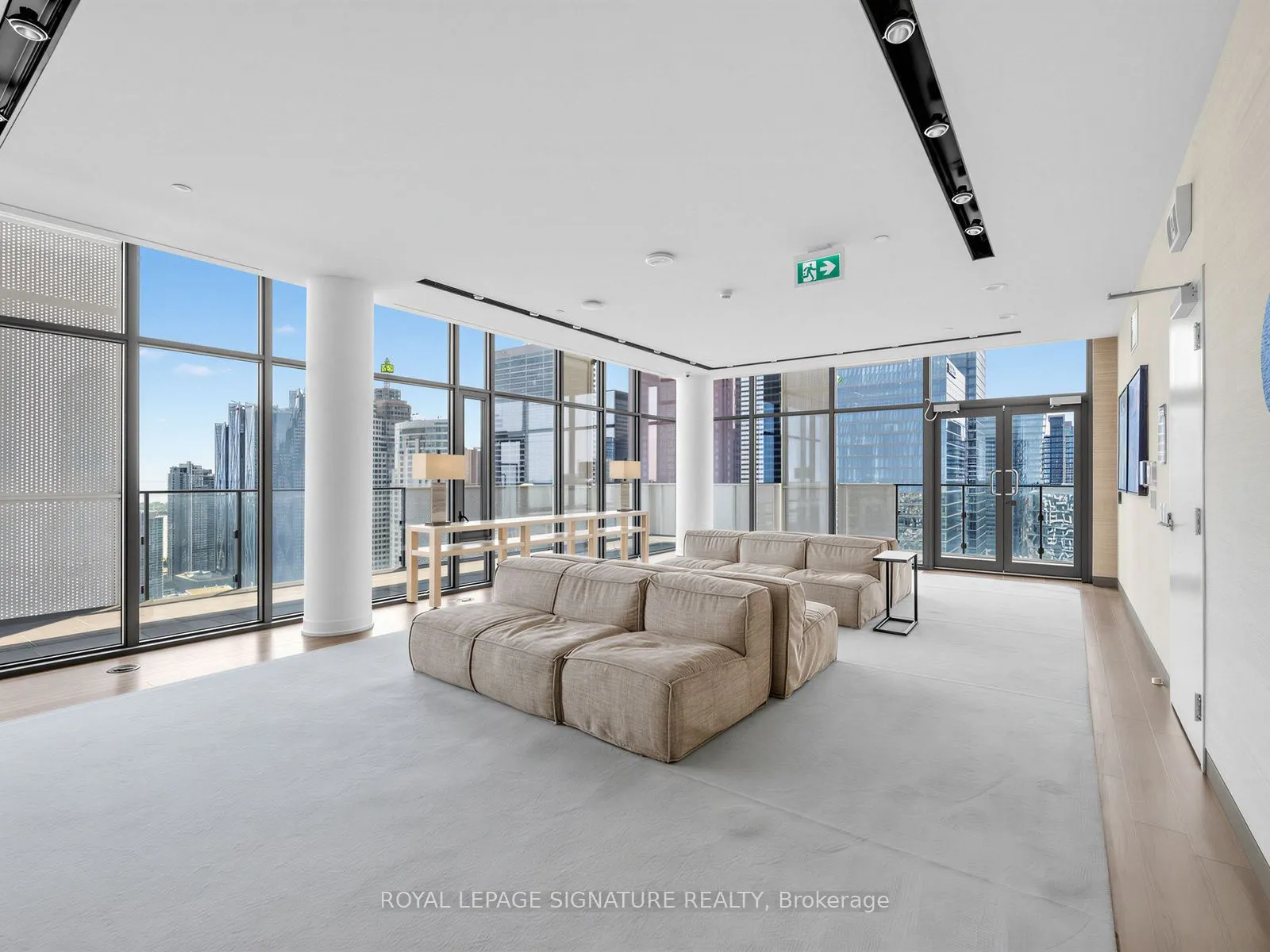 20 Lombard Street #3707