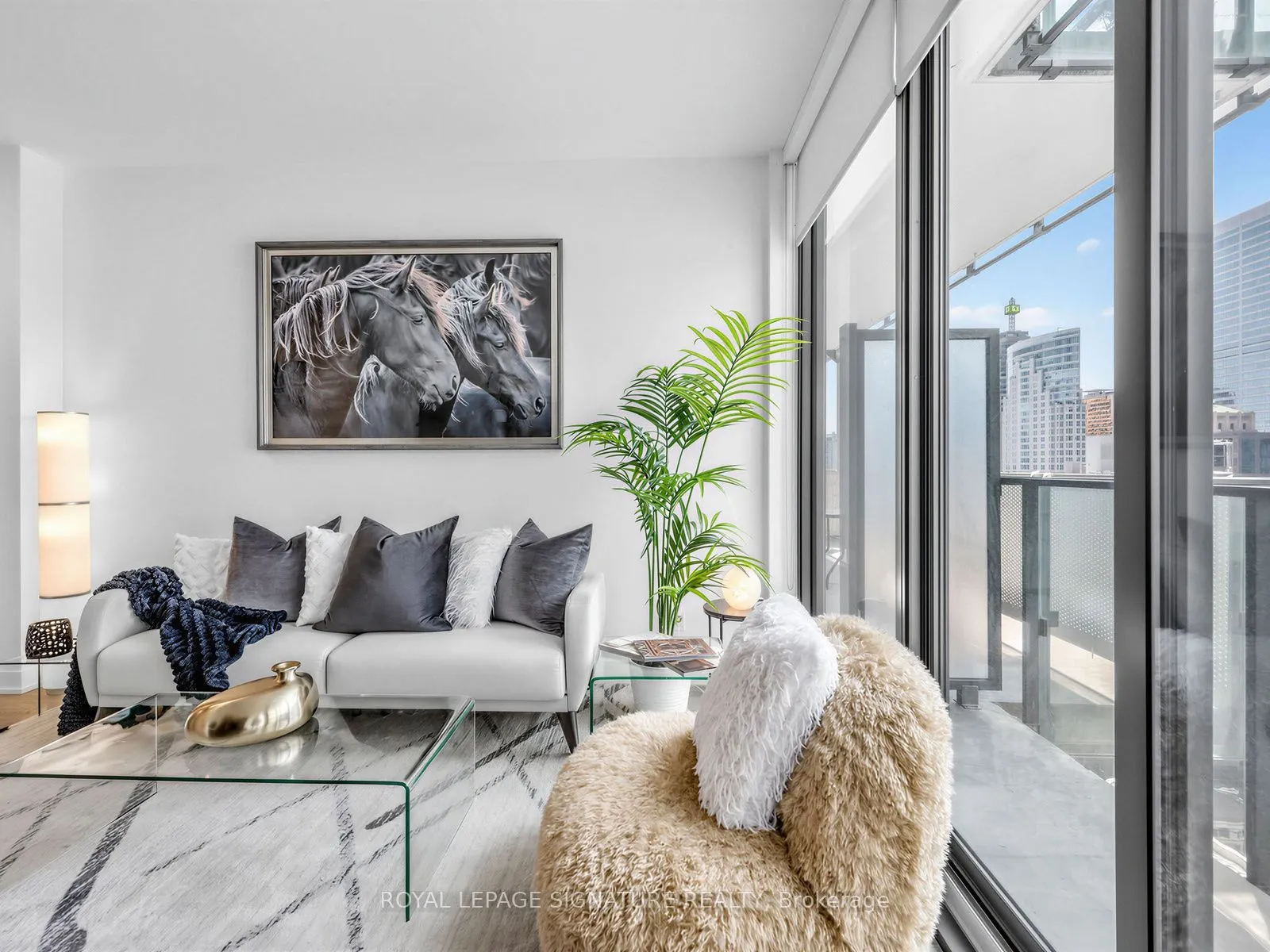 20 Lombard Street #3707