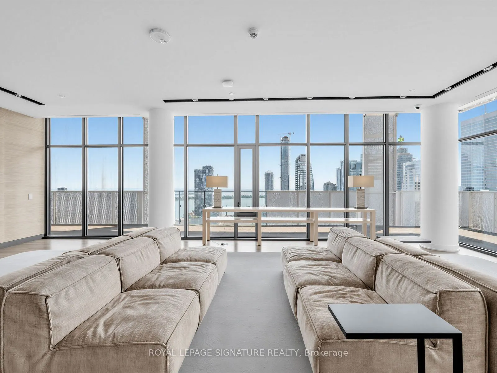 20 Lombard Street #3707