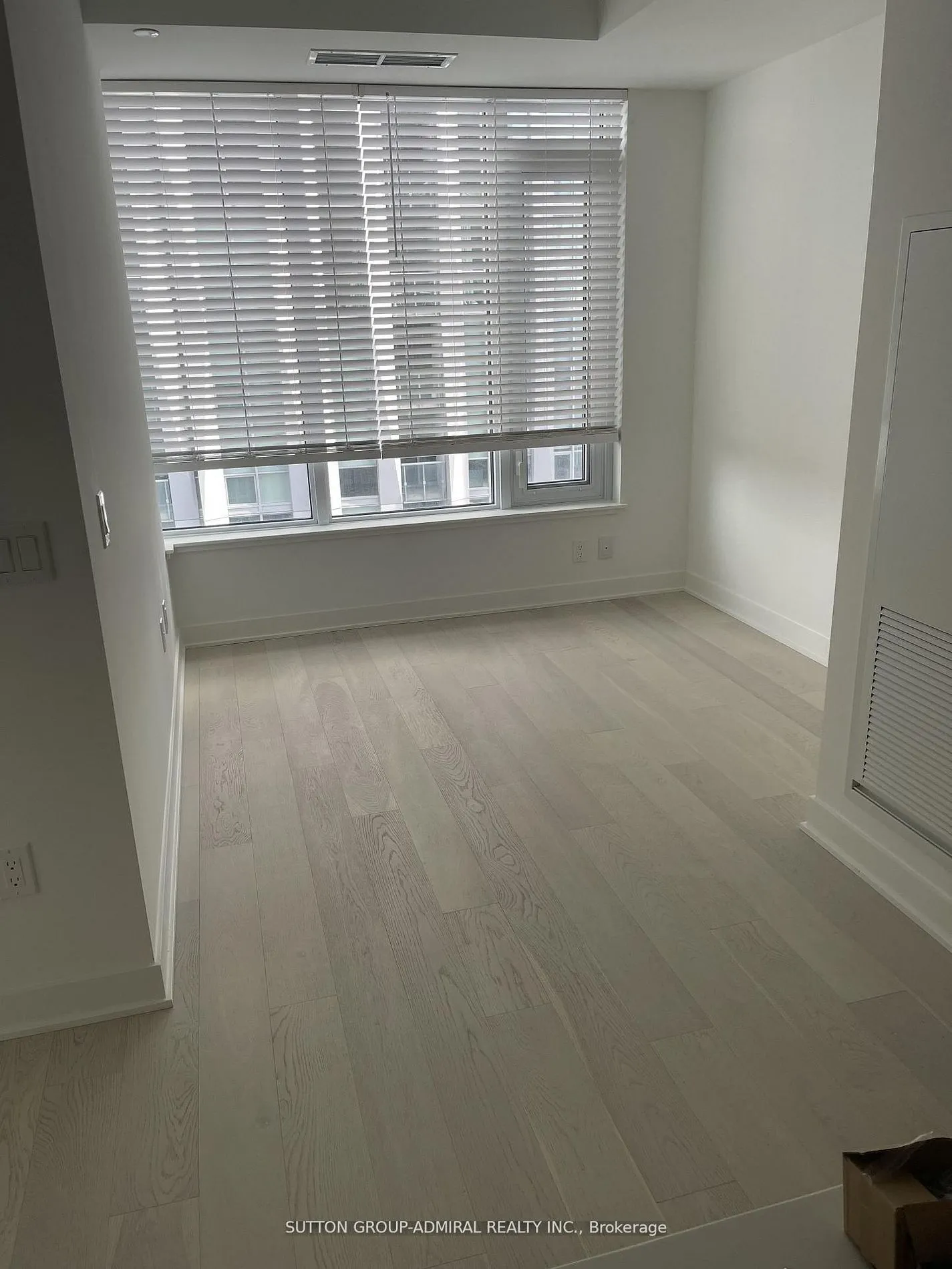 11 Yorkville Avenue #3505