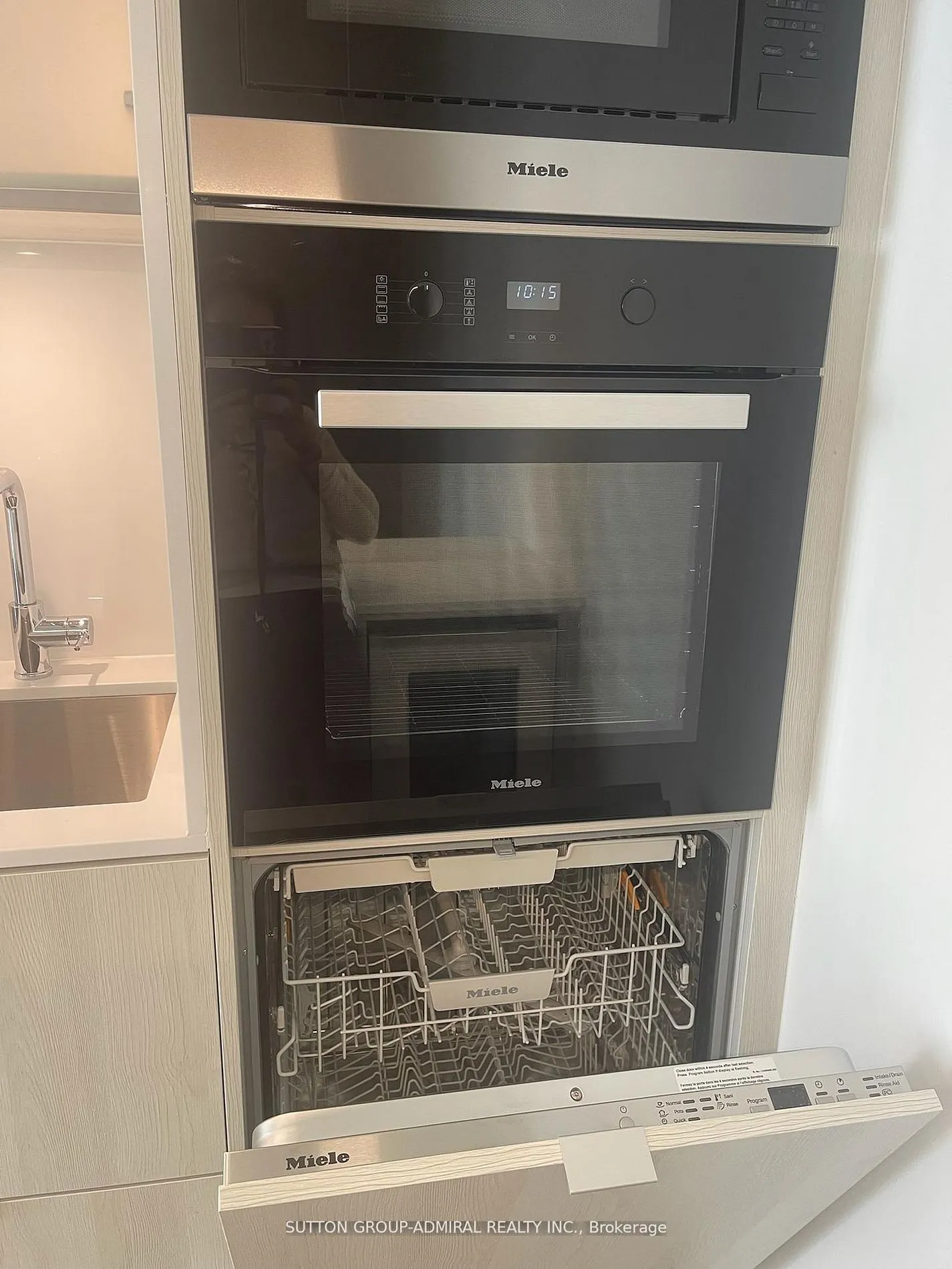 11 Yorkville Avenue #3505