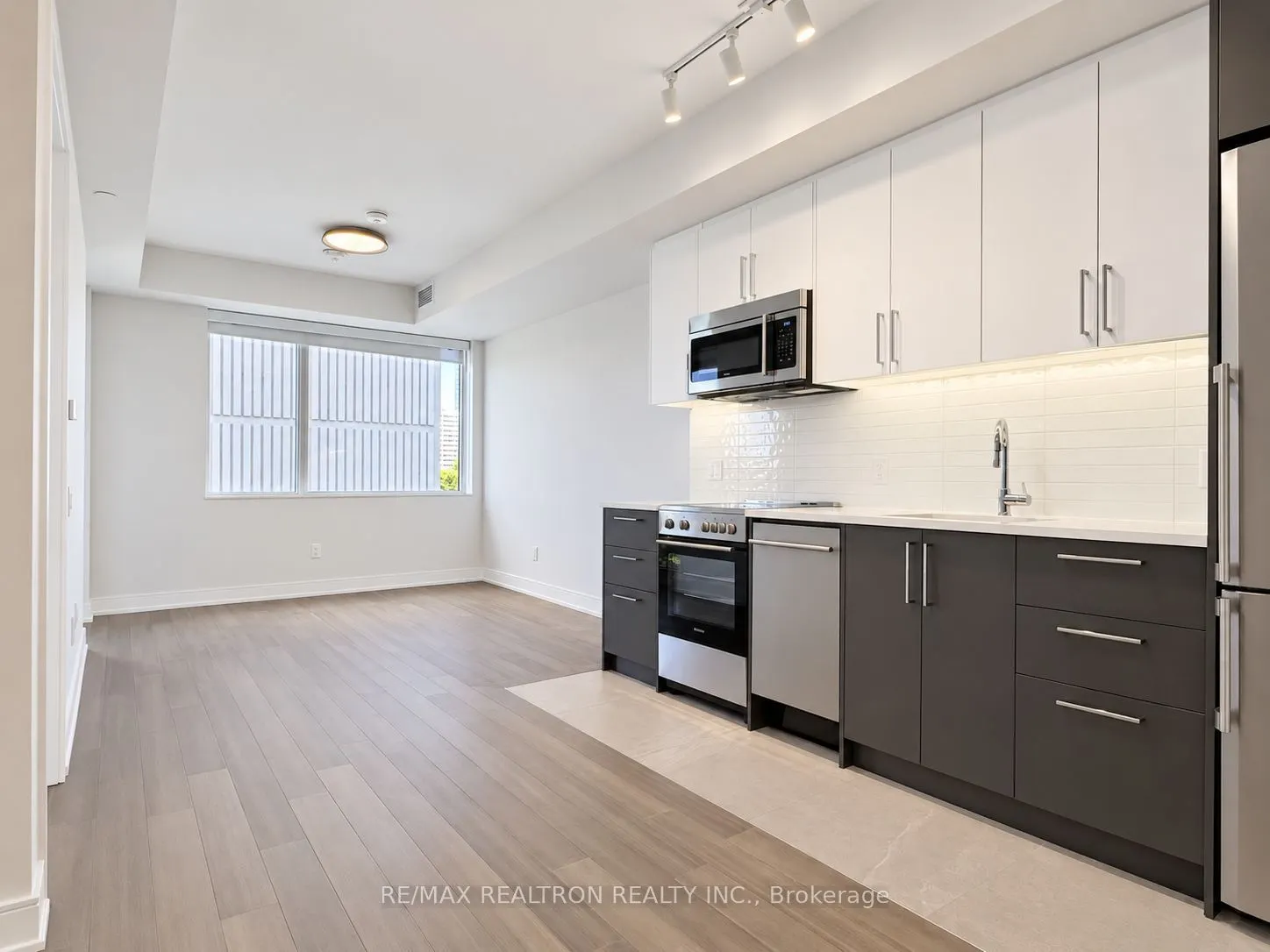 664 Spadina Avenue #505