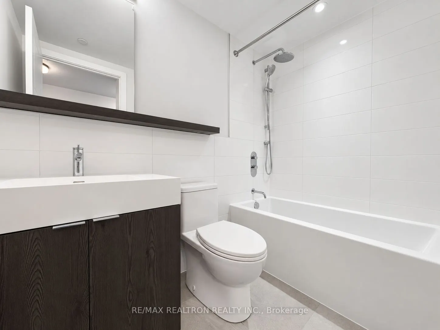 664 Spadina Avenue #505