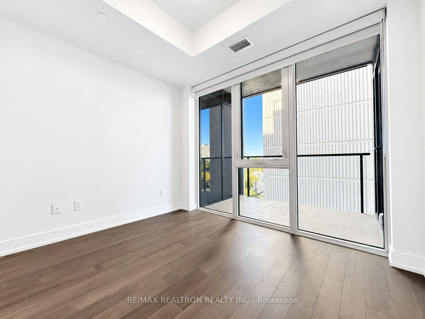 664 Spadina Avenue #505