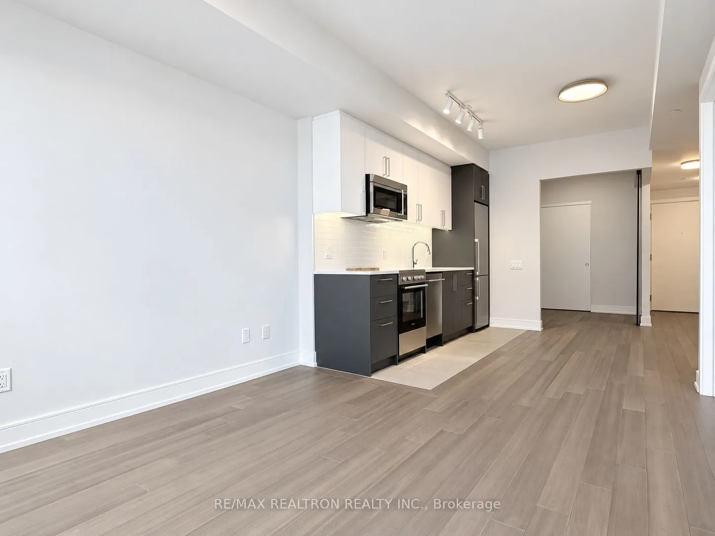 664 Spadina Avenue #505