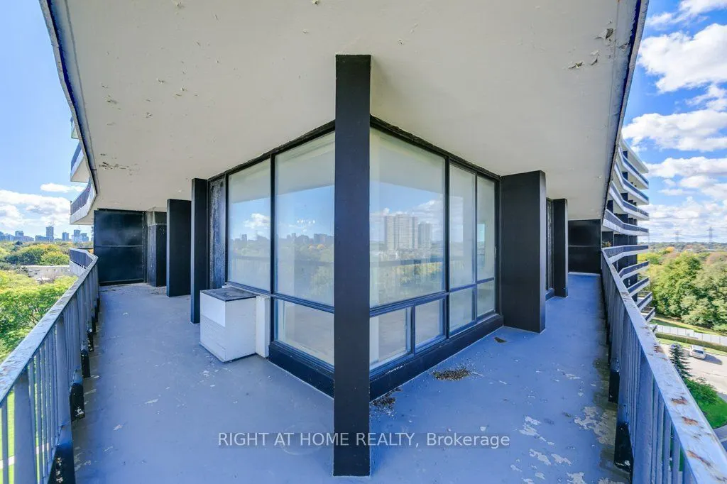 115 Antibes Drive #803