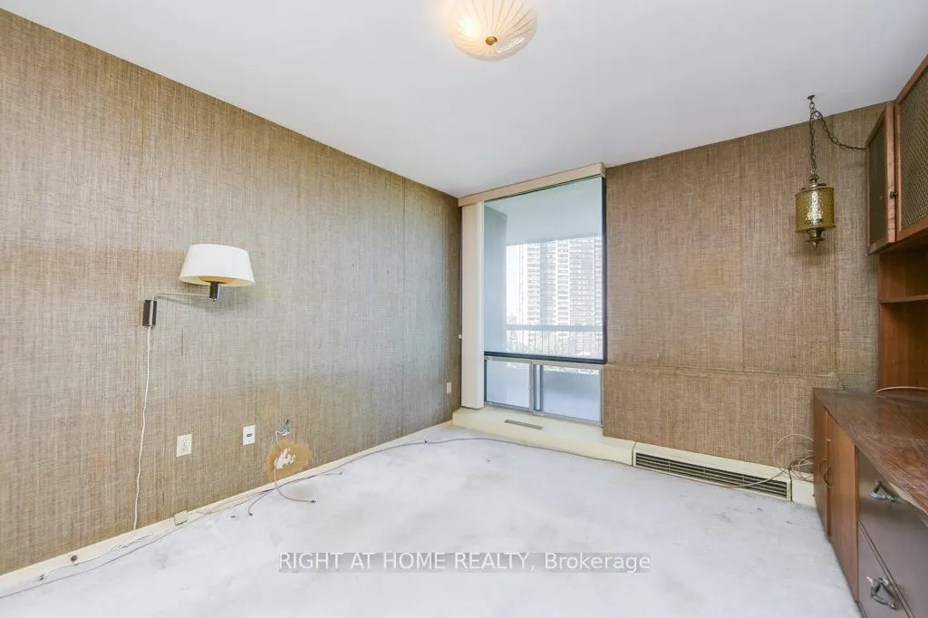 115 Antibes Drive #803