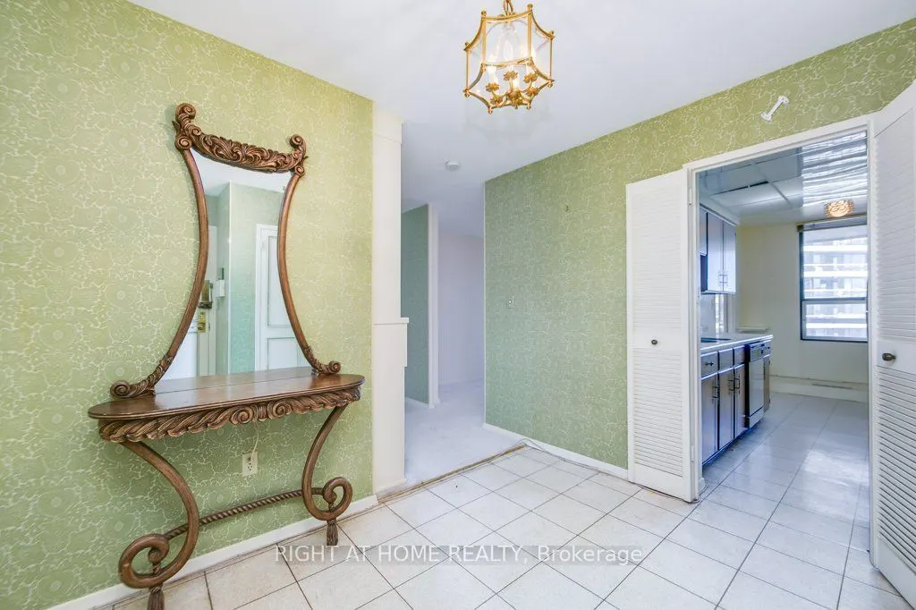 115 Antibes Drive #803