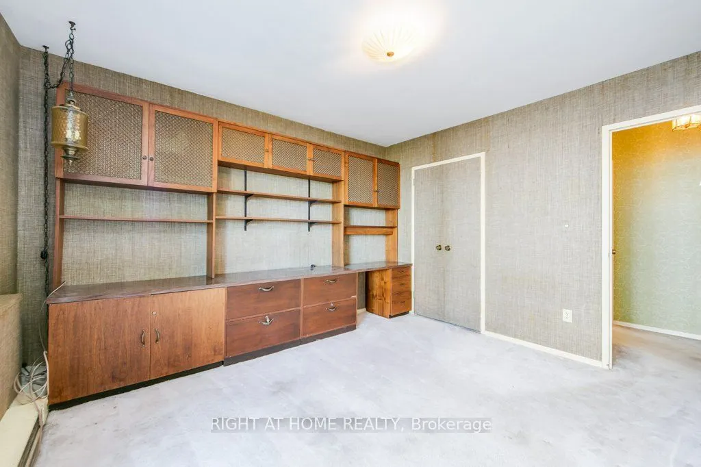 115 Antibes Drive #803
