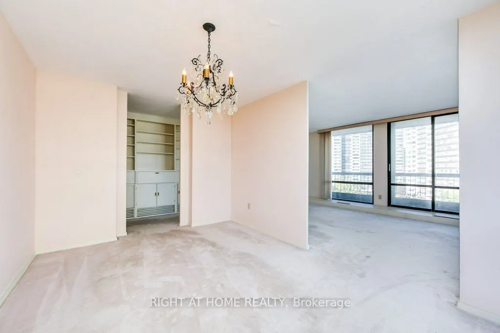115 Antibes Drive #803