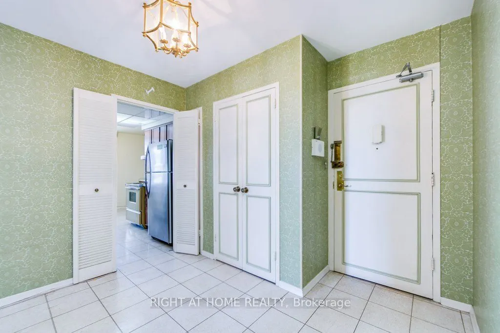 115 Antibes Drive #803