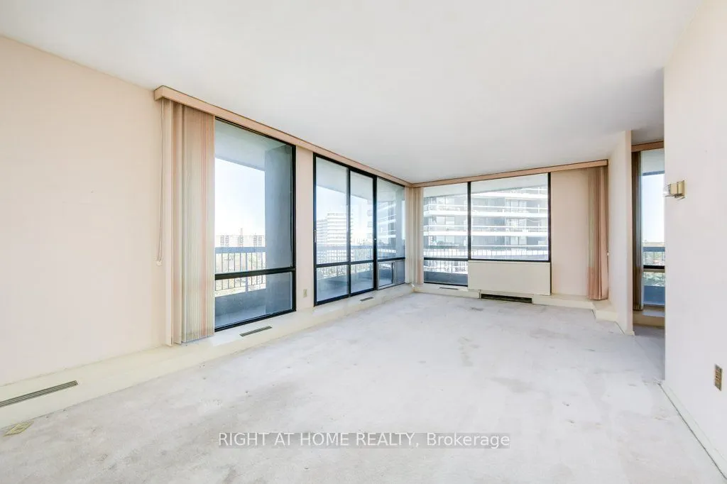 115 Antibes Drive #803