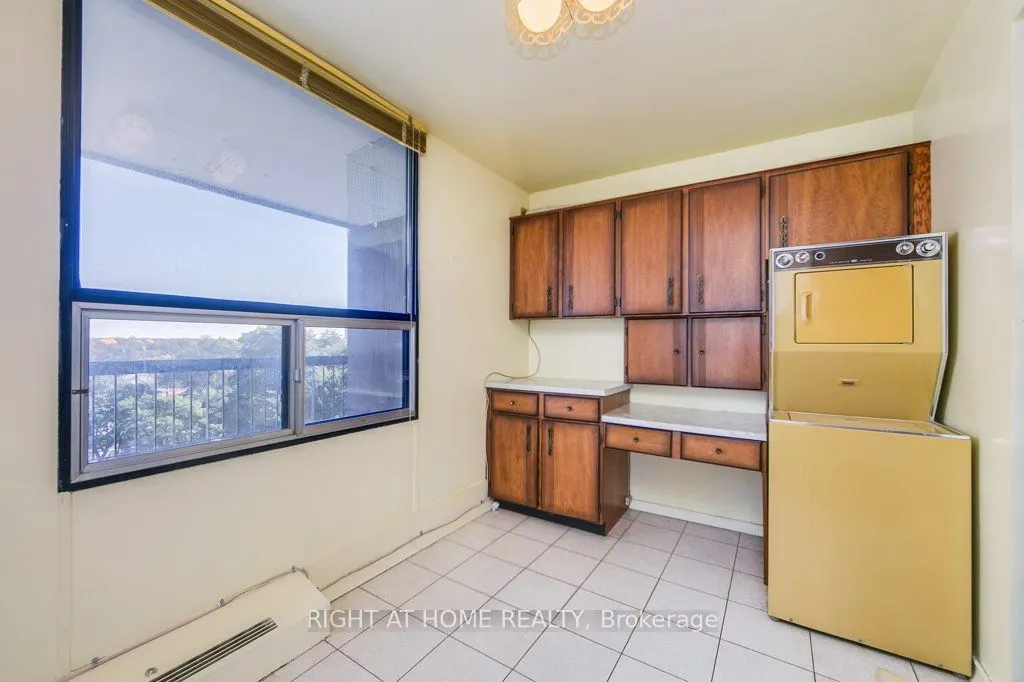 115 Antibes Drive #803
