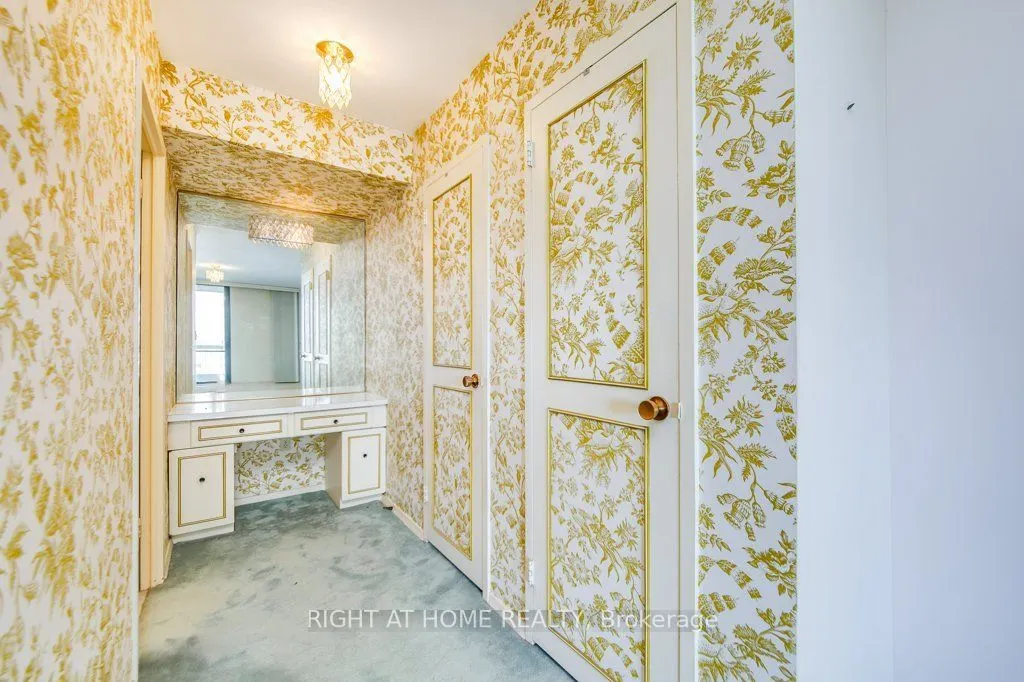 115 Antibes Drive #803