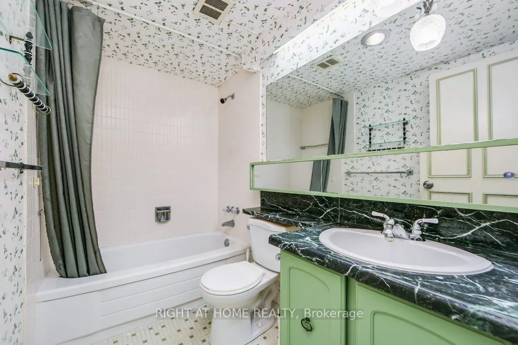 115 Antibes Drive #803