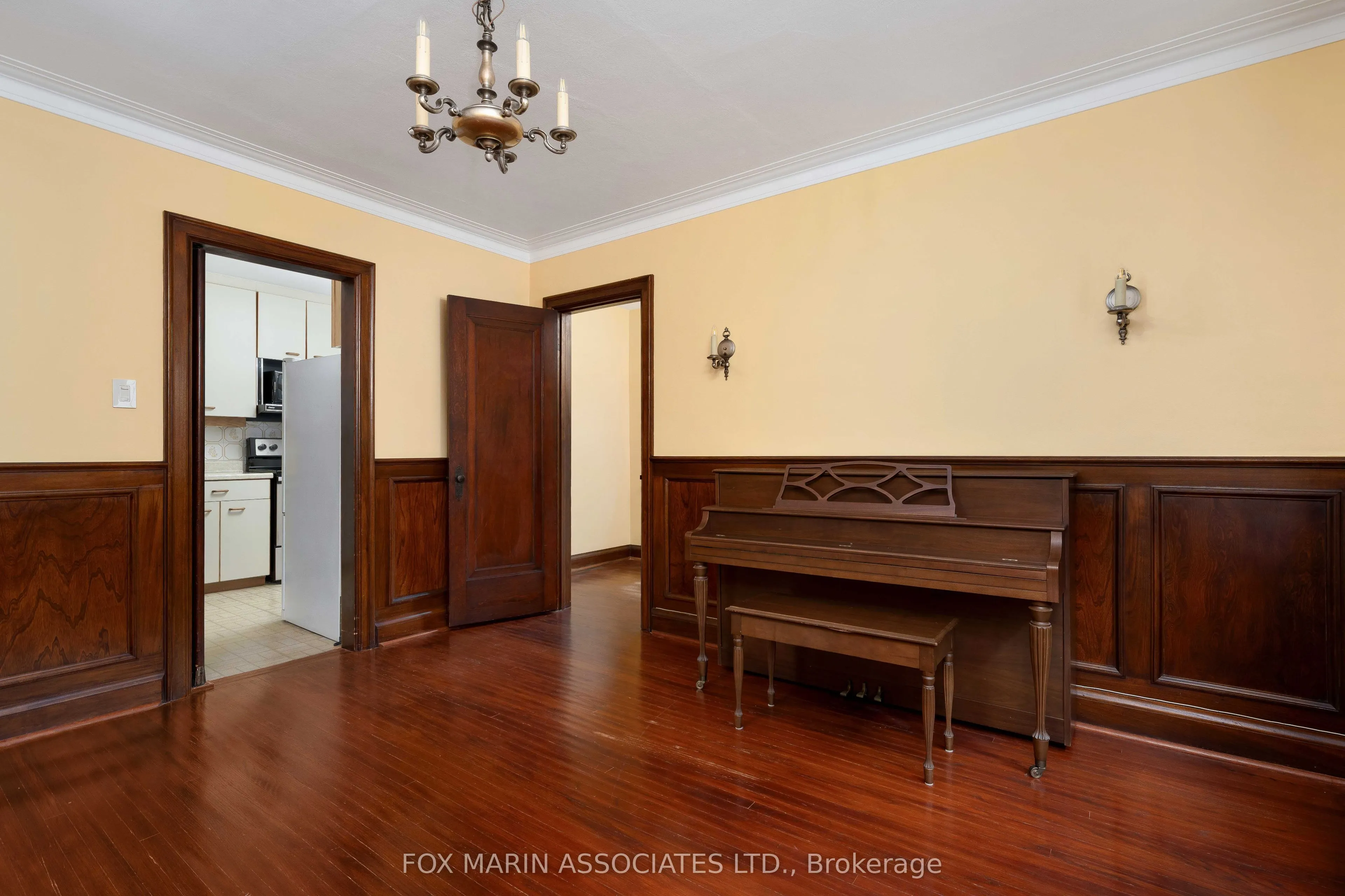 26 Claxton Boulevard