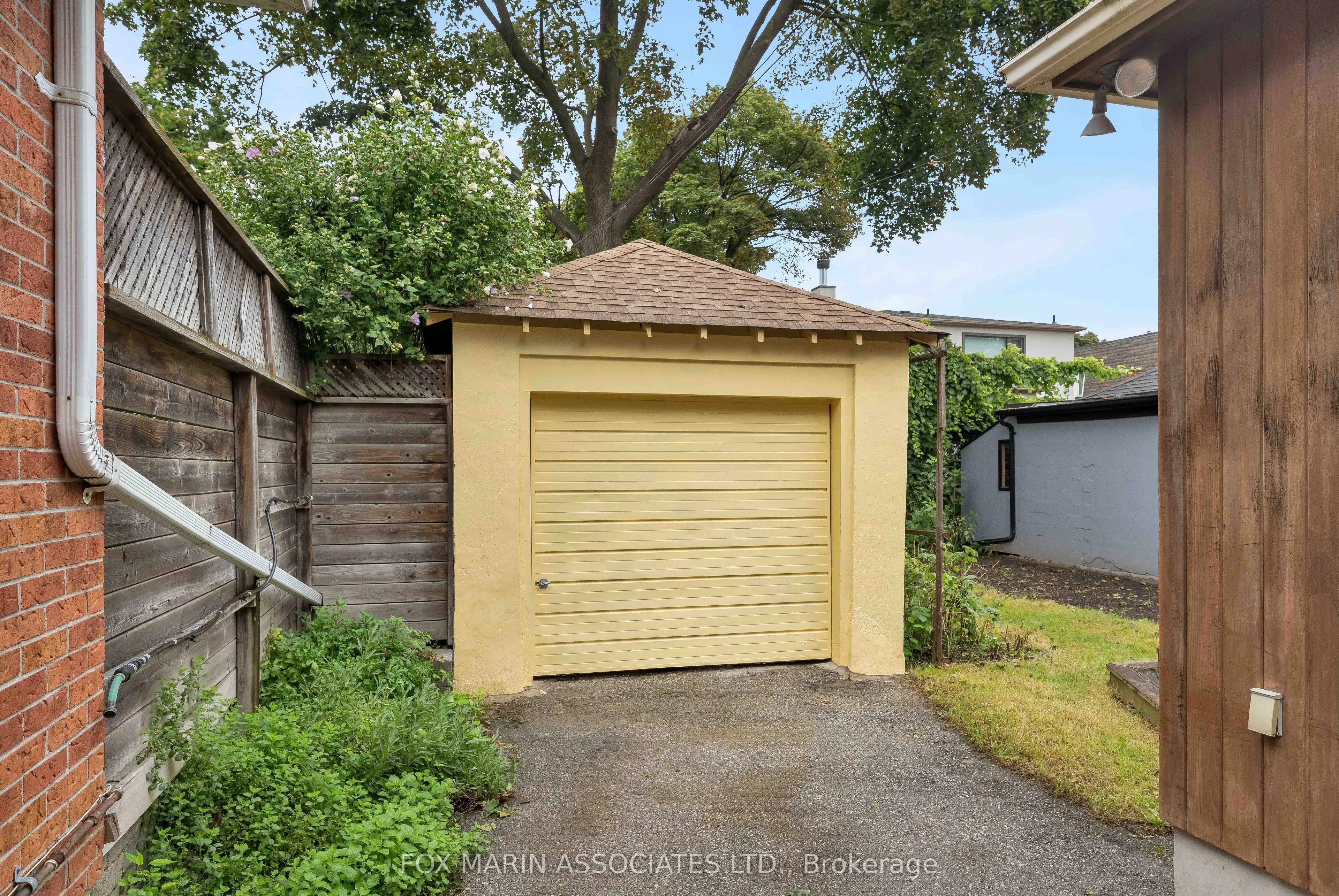 26 Claxton Boulevard