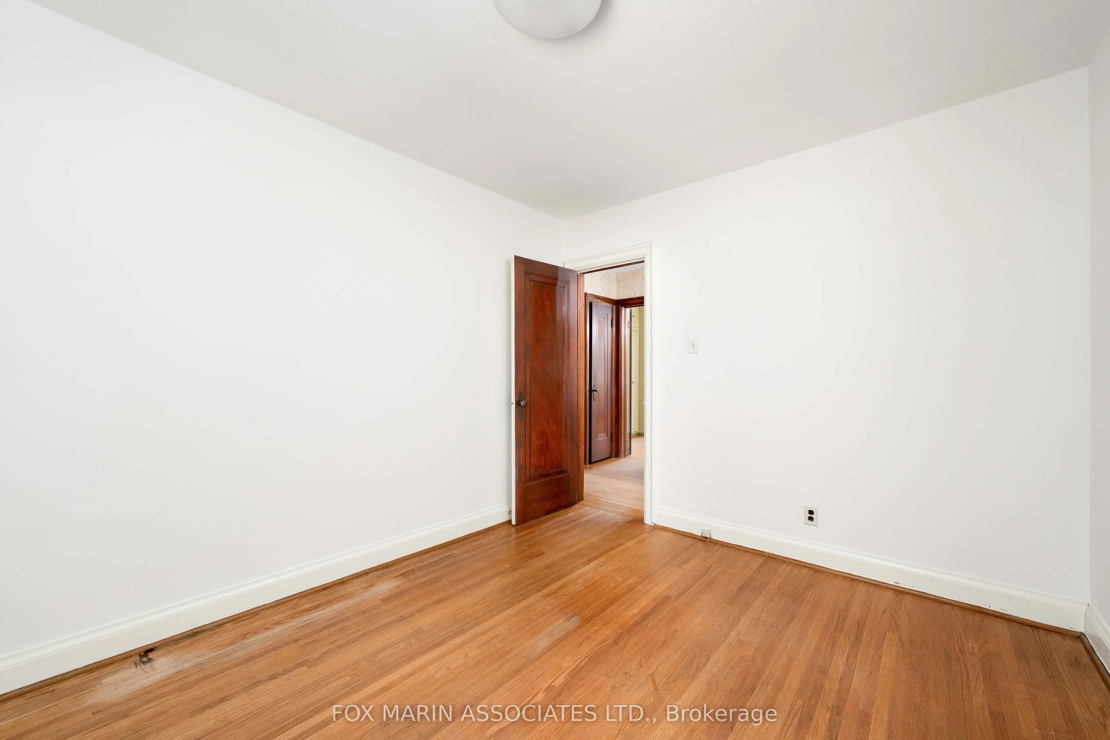 26 Claxton Boulevard