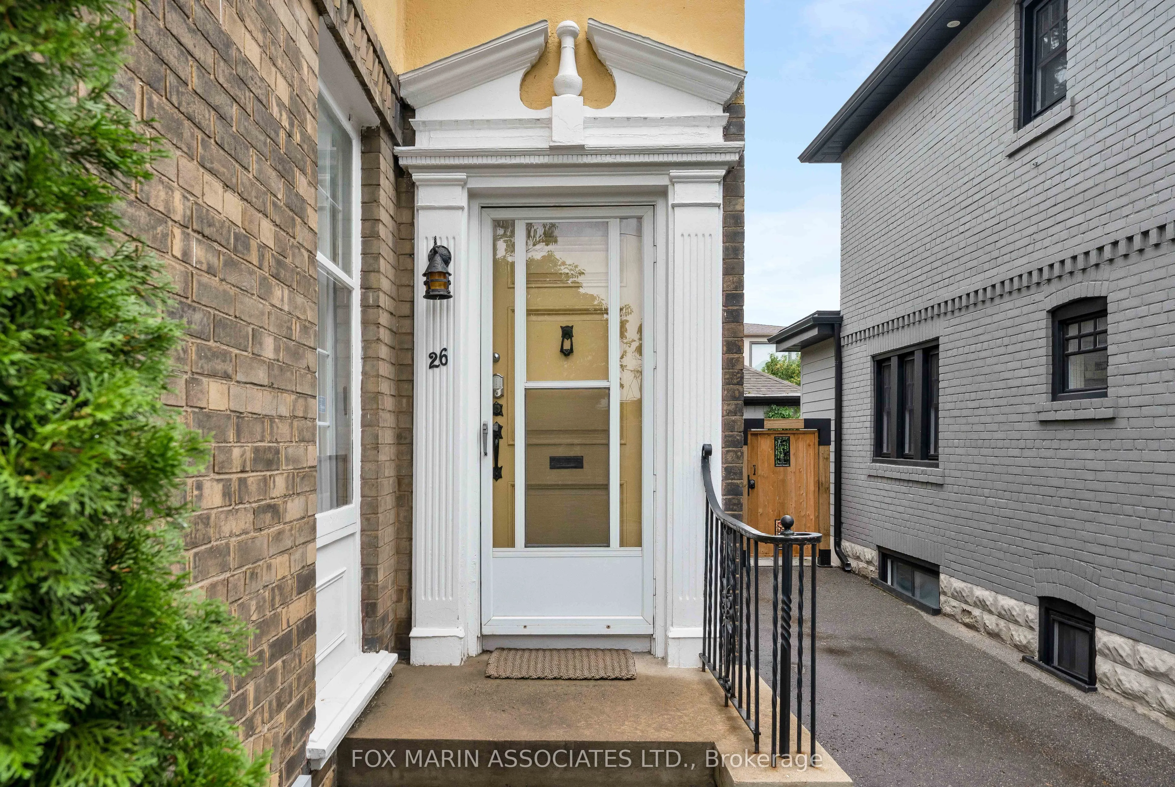 26 Claxton Boulevard
