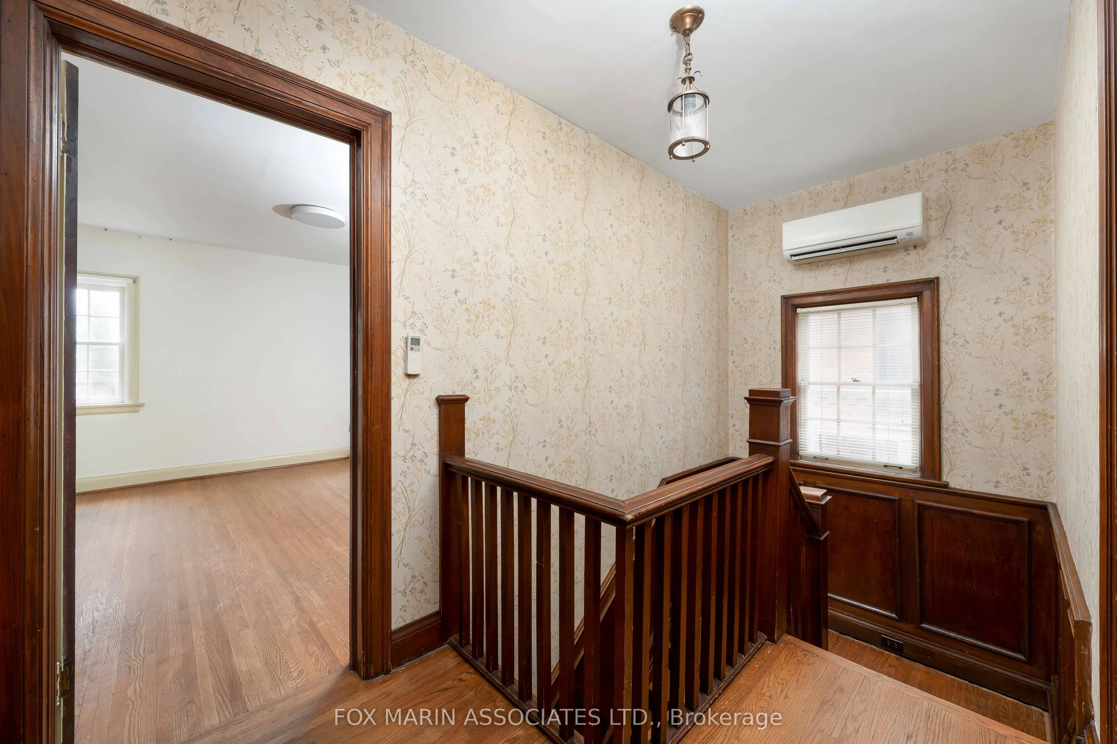 26 Claxton Boulevard