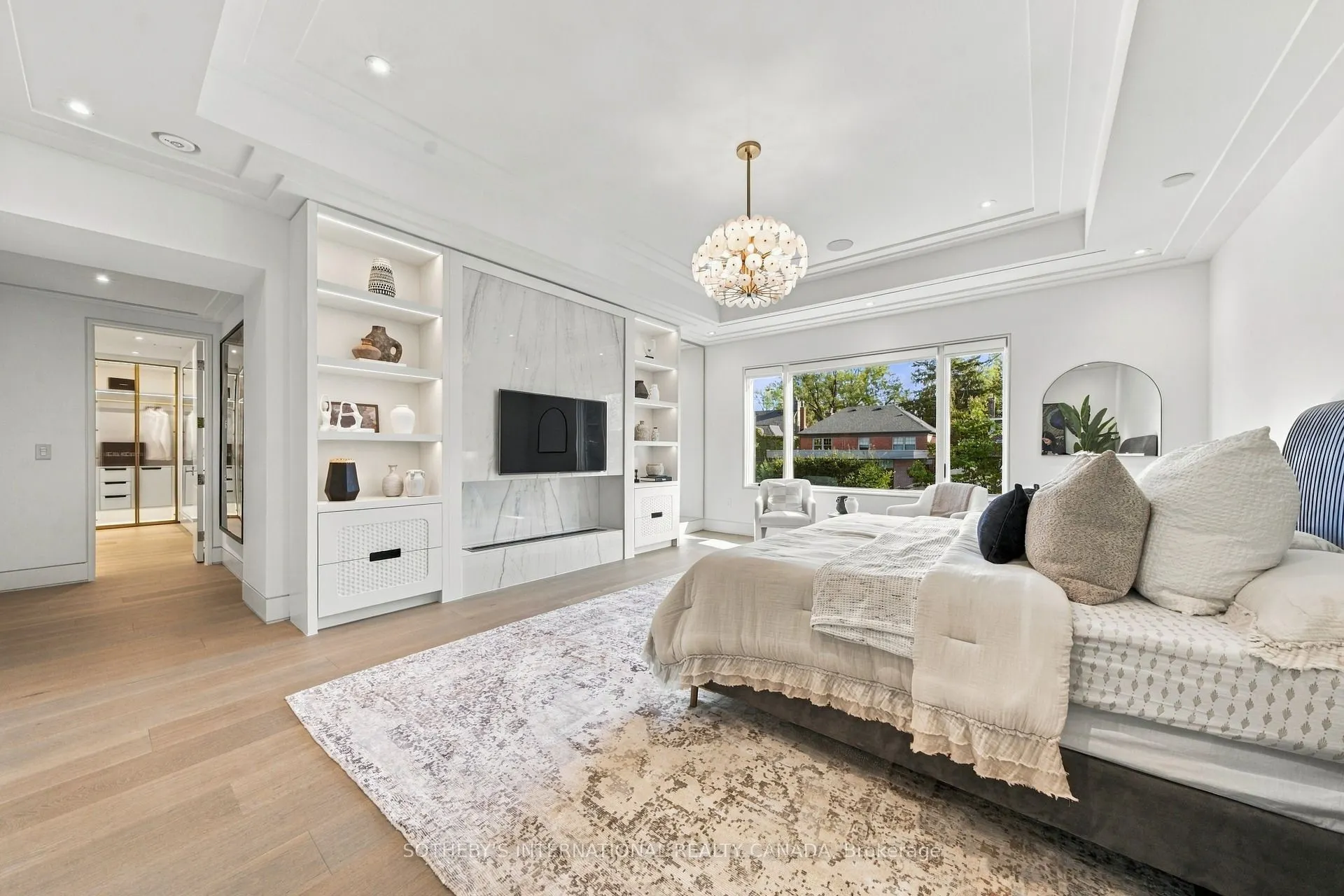 335 Lytton Boulevard