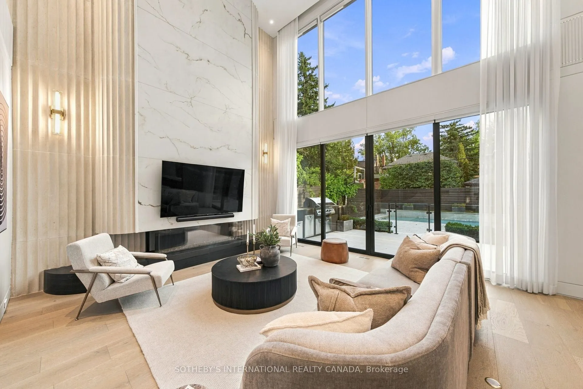 335 Lytton Boulevard