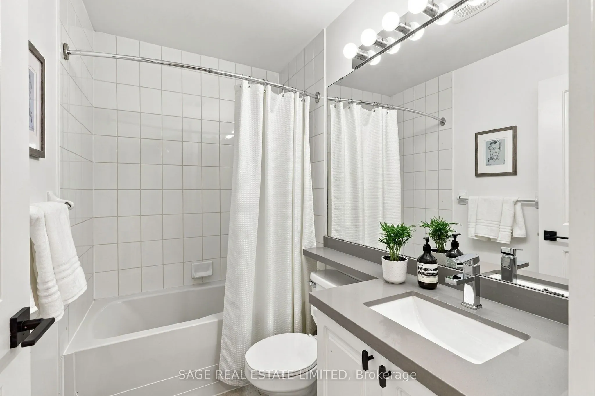 50 Lynn Williams Street #2408