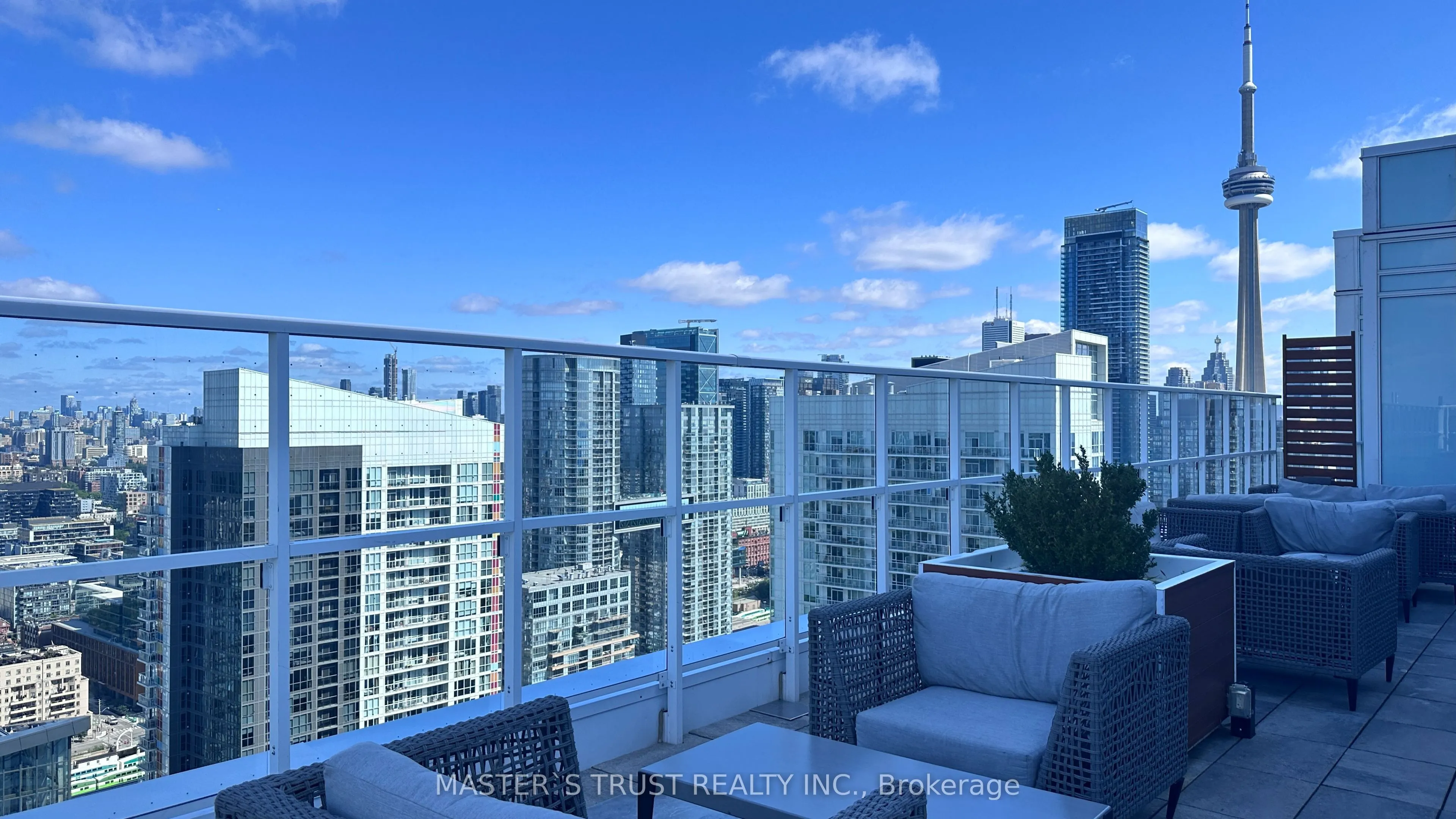17 Bathurst Street #1715