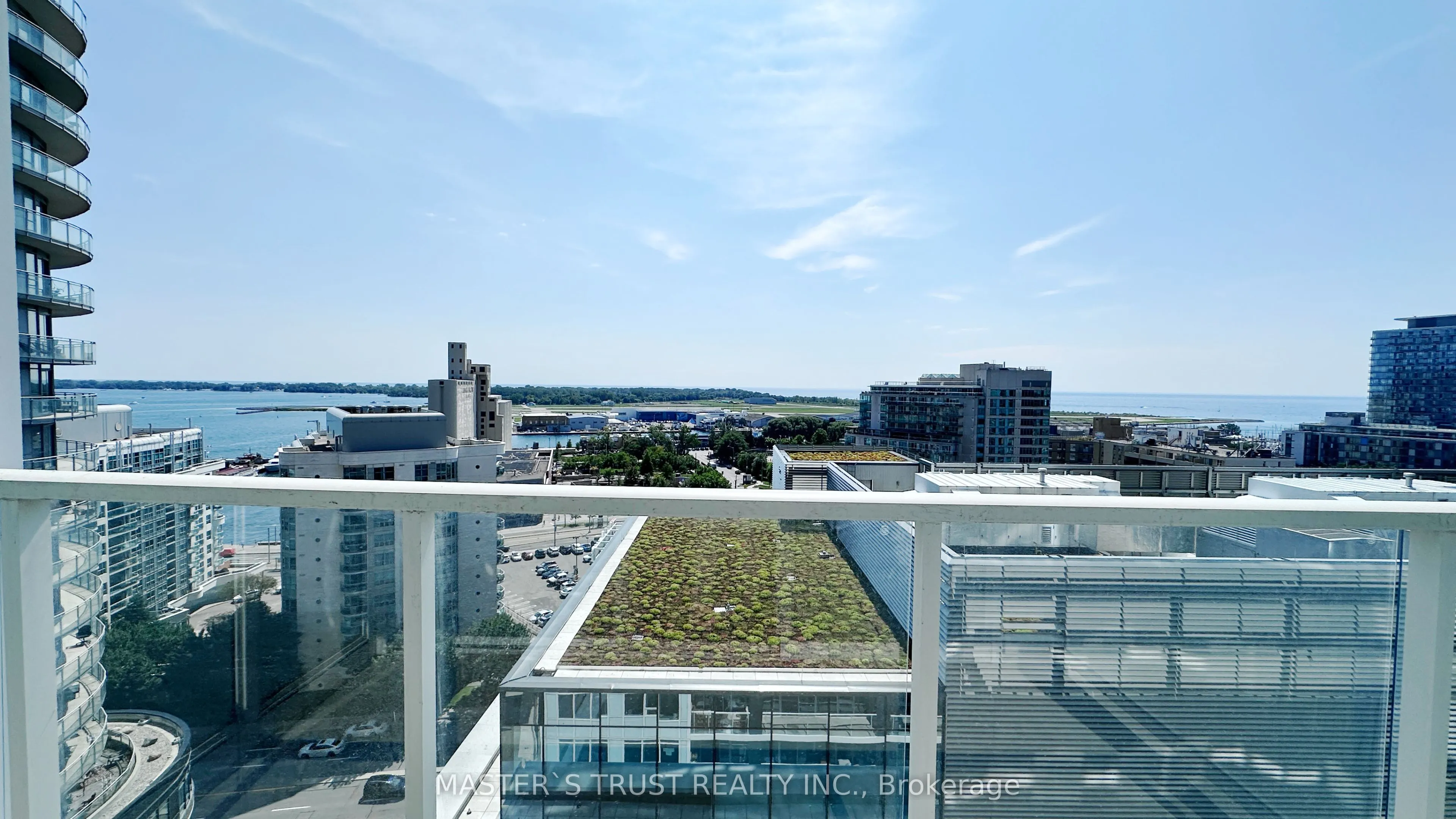 17 Bathurst Street #1715