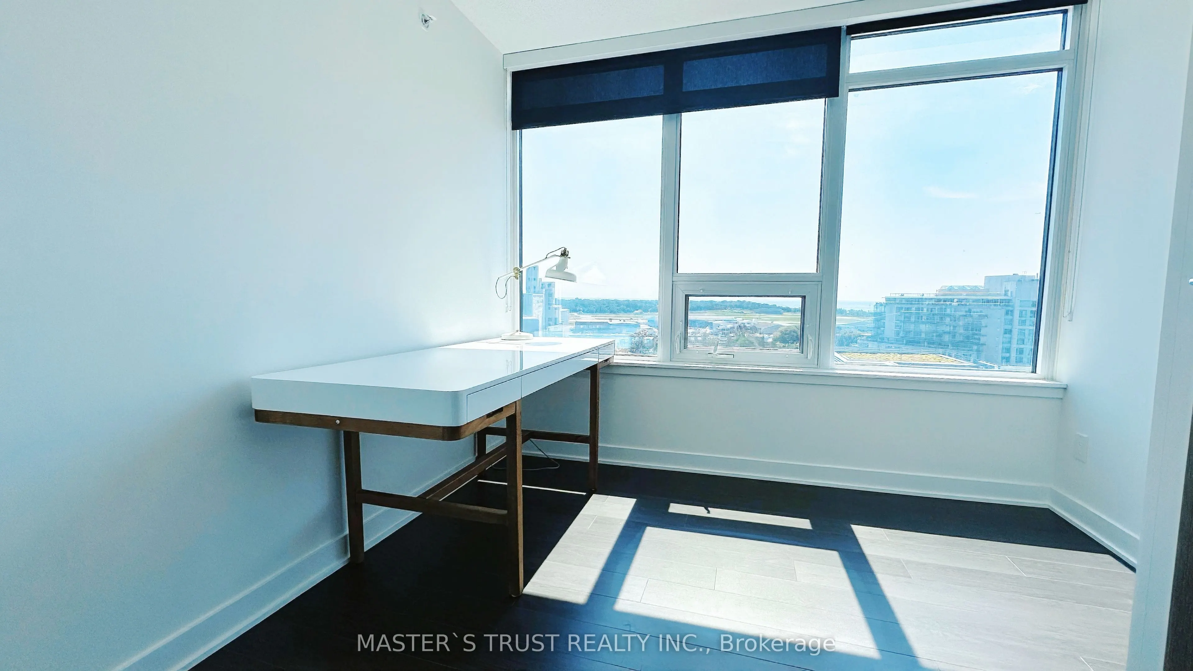 17 Bathurst Street #1715