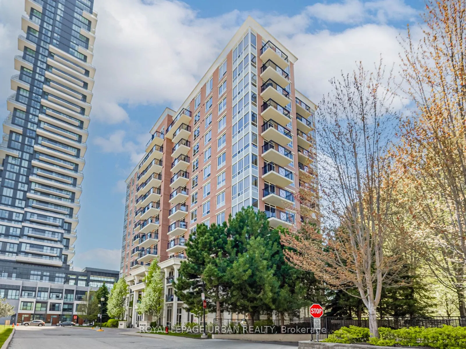 1103 Leslie Street #202